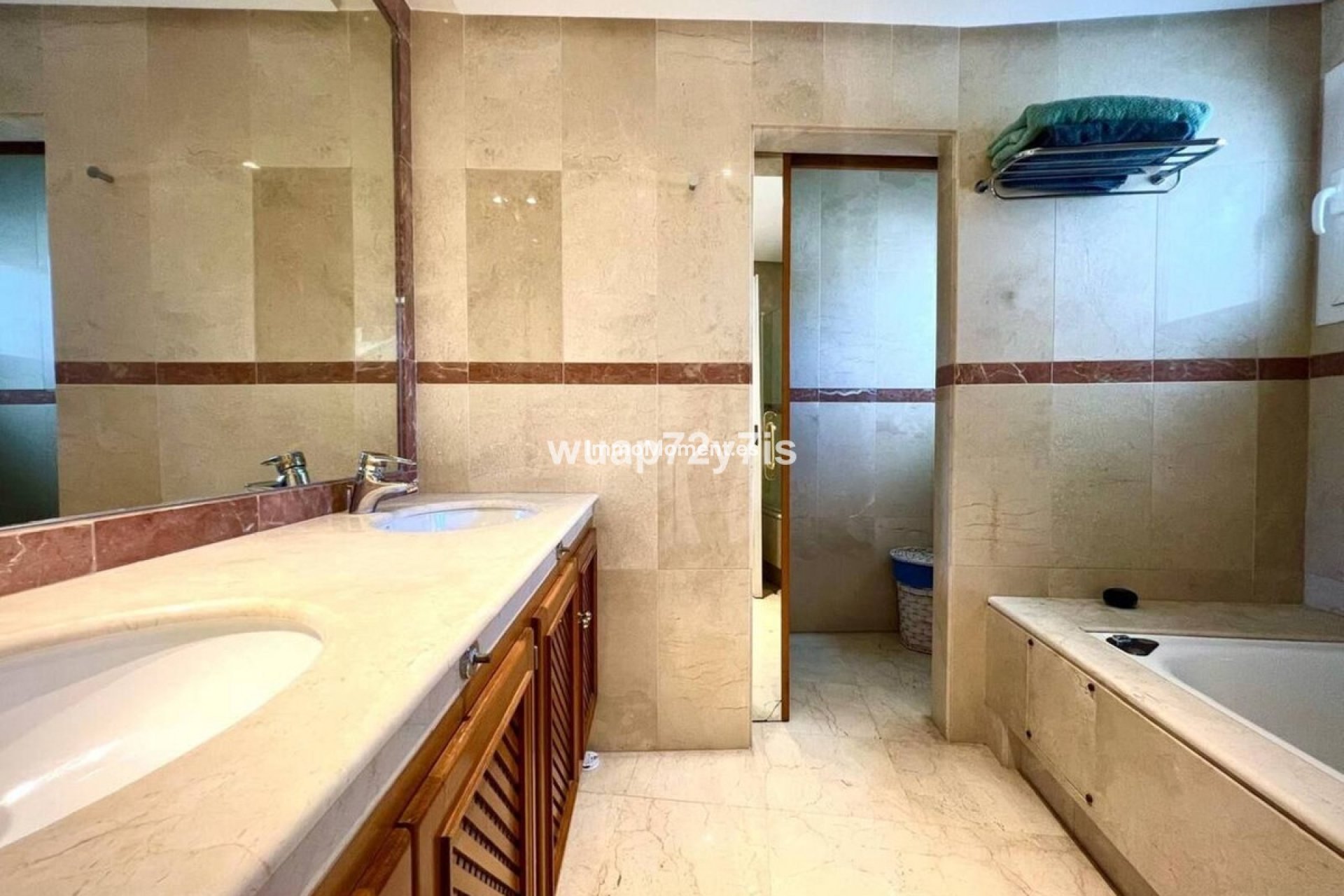 Resale - Townhouse - Estepona - Estepona Centro