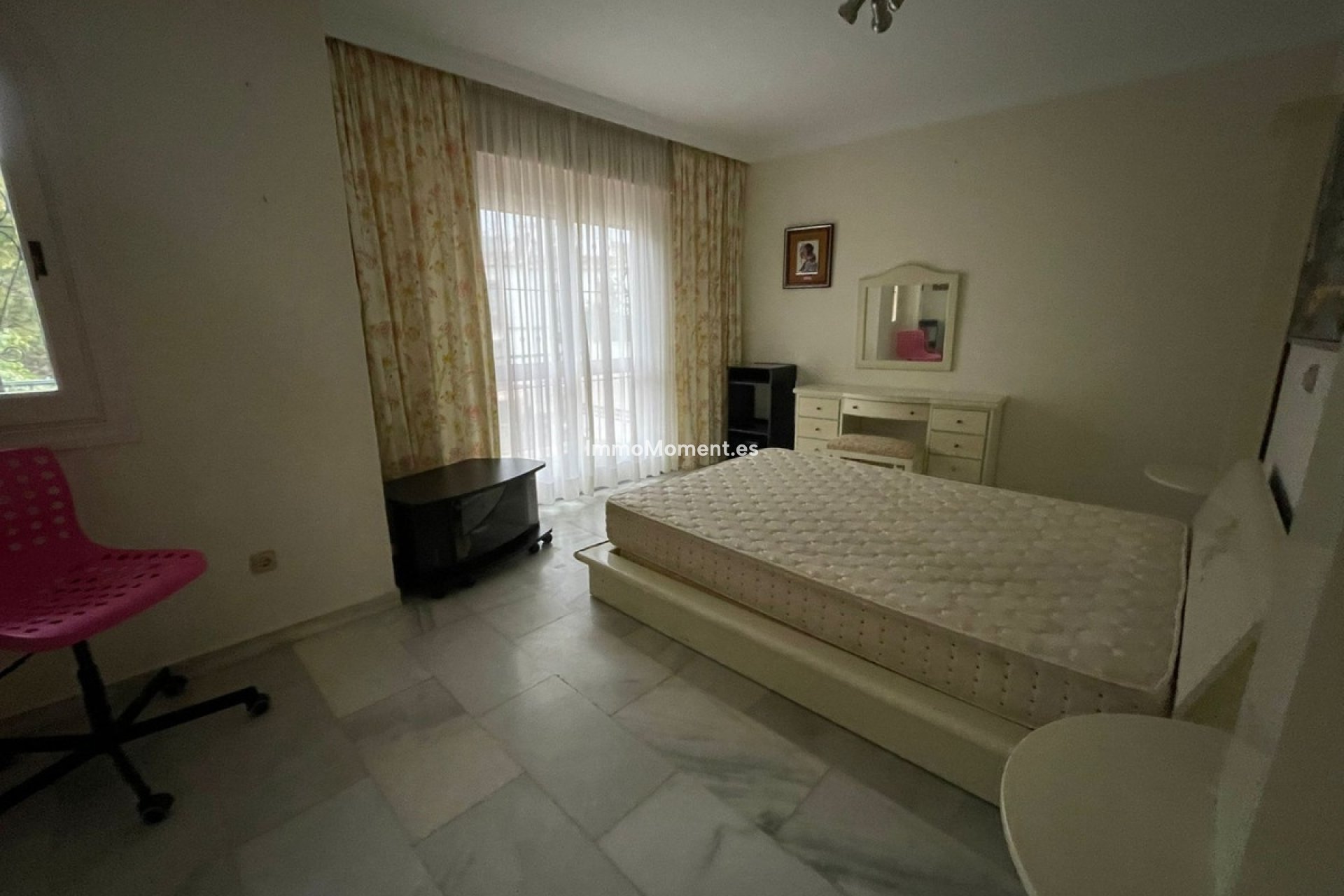 Resale - Townhouse - Estepona - Estepona Centro