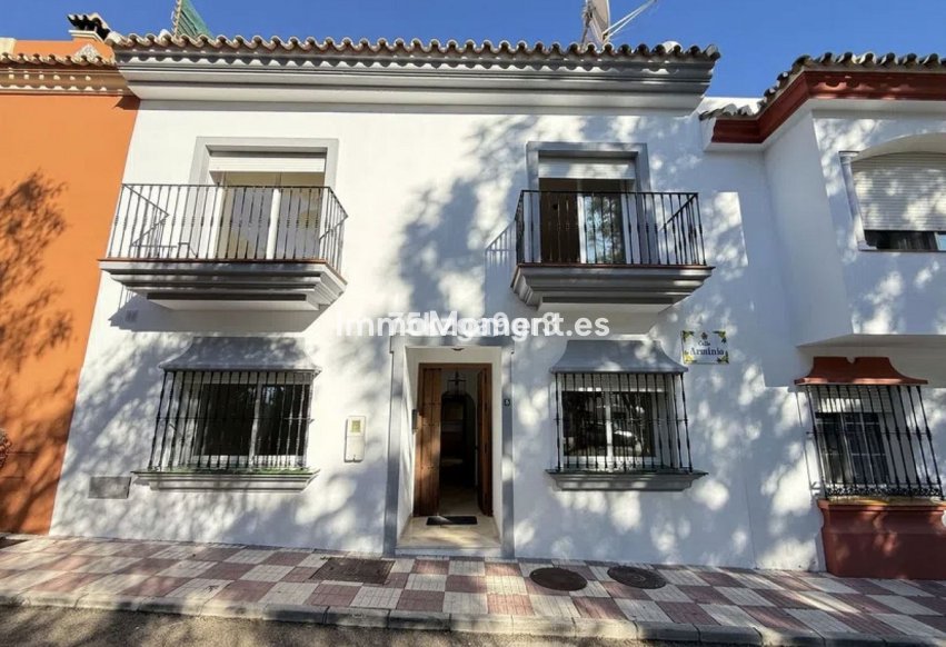 Resale - Townhouse - Estepona - Estepona Centro