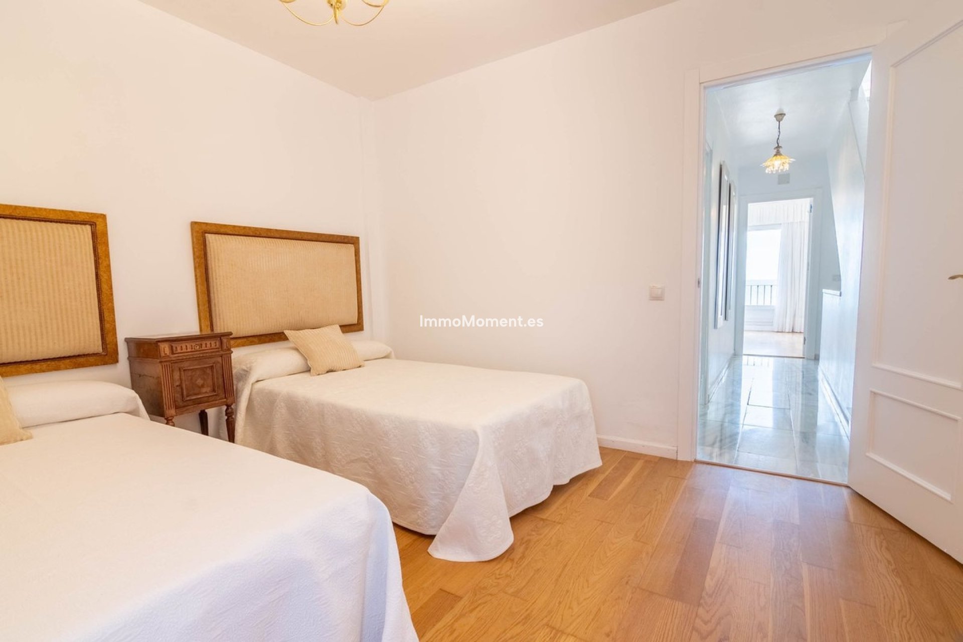 Resale - Townhouse - Estepona - Estepona Centro