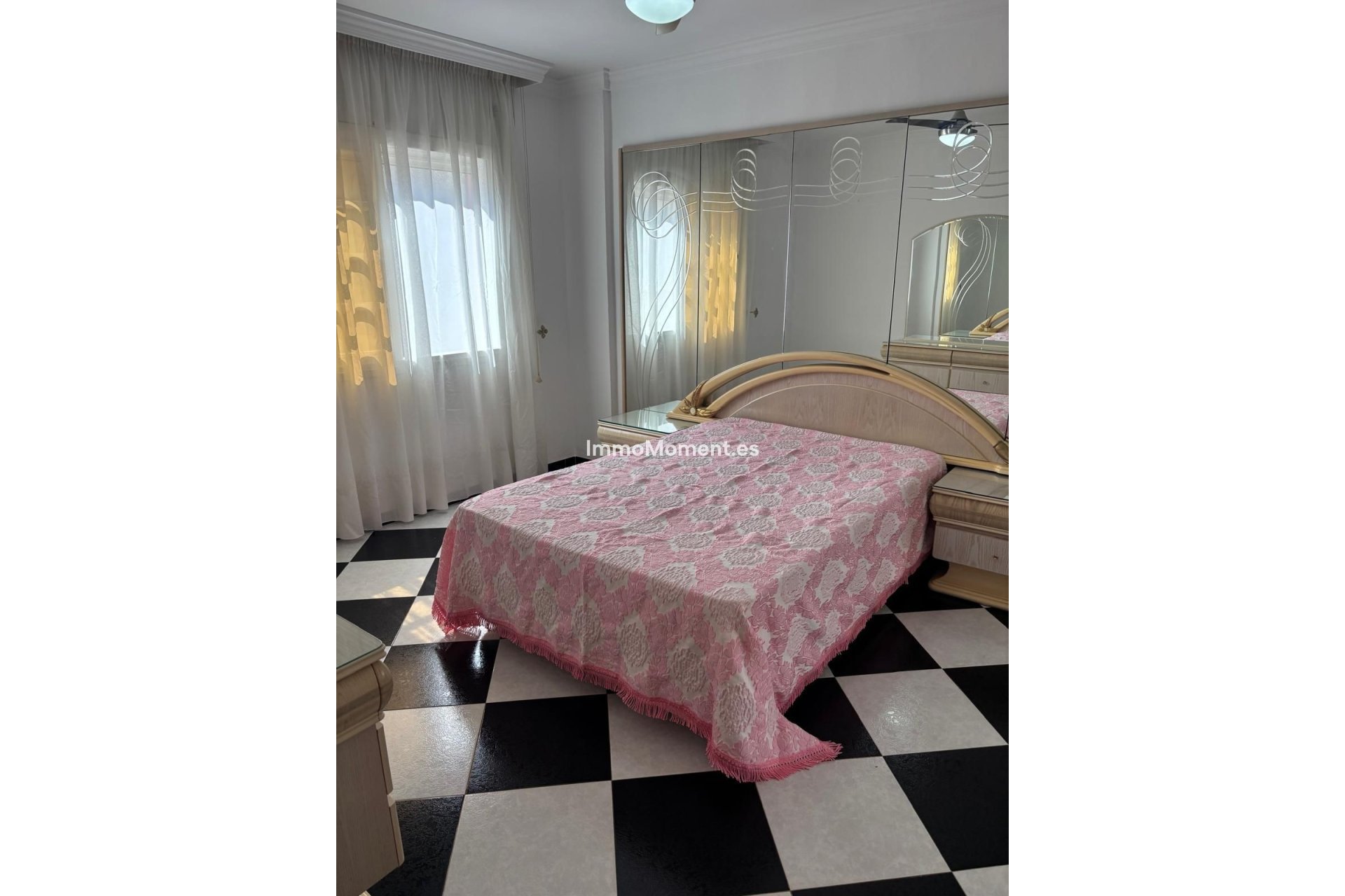 Resale - Townhouse - Estepona - Estepona Centro