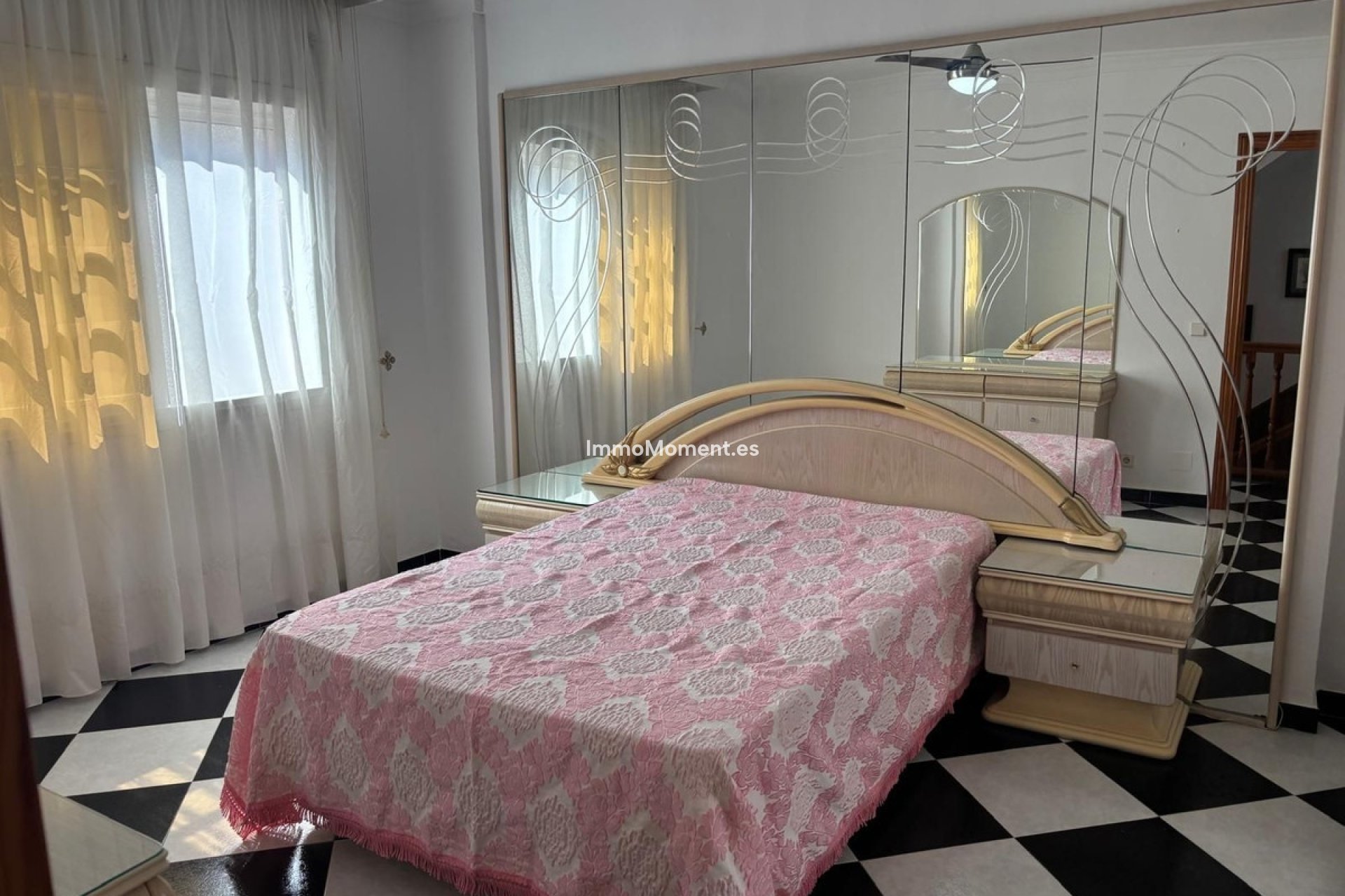 Resale - Townhouse - Estepona - Estepona Centro