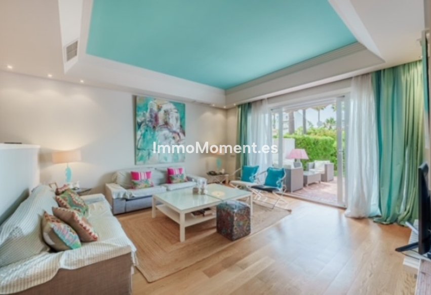 Resale - Townhouse - Estepona - Estepona Centro