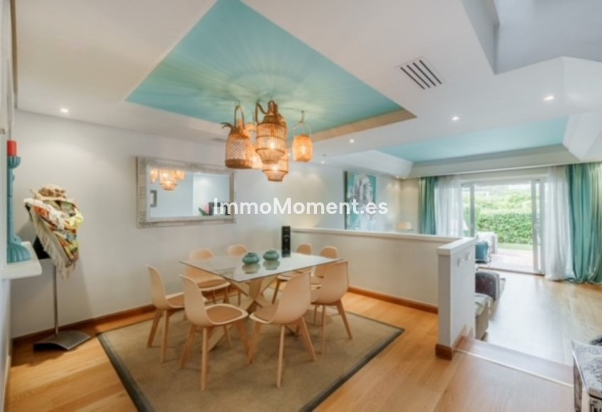 Resale - Townhouse - Estepona - Estepona Centro