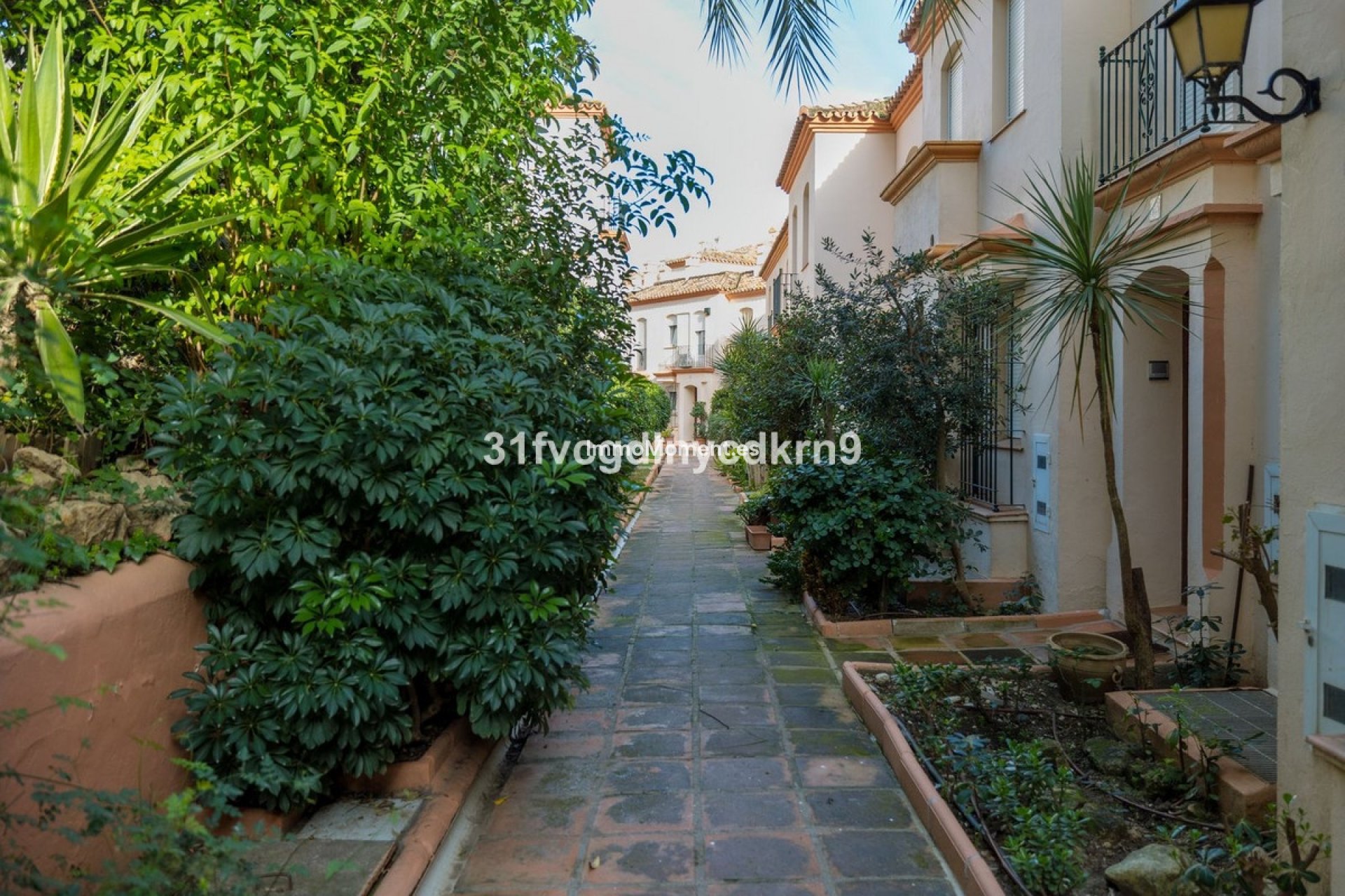 Resale - Townhouse - Estepona - Estepona Centro