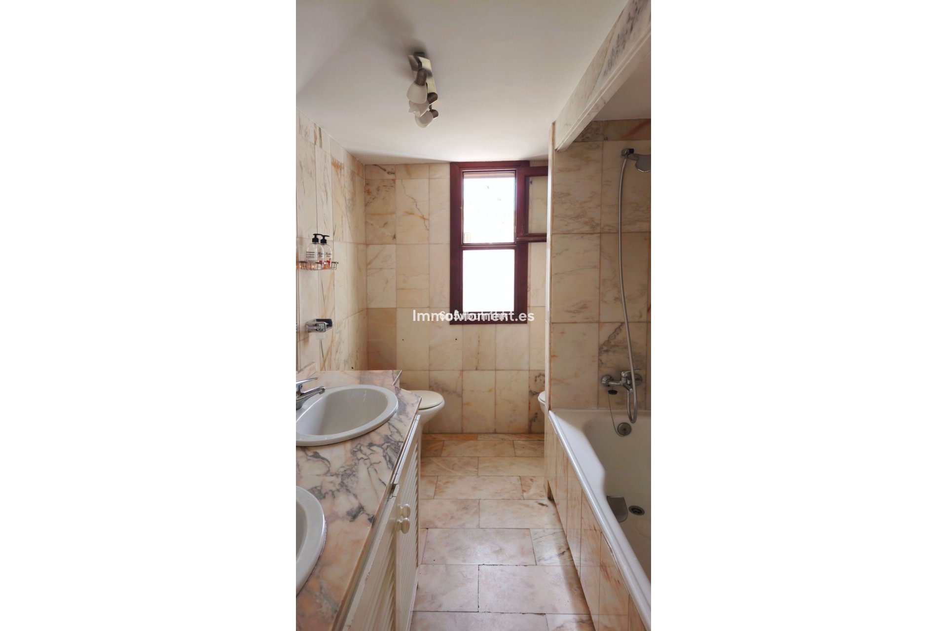 Resale - Townhouse - Estepona - Estepona Centro