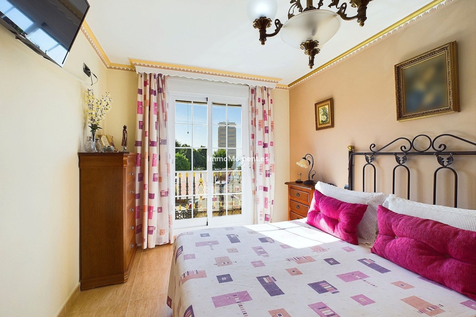 Resale - Townhouse - Estepona - Estepona Centro