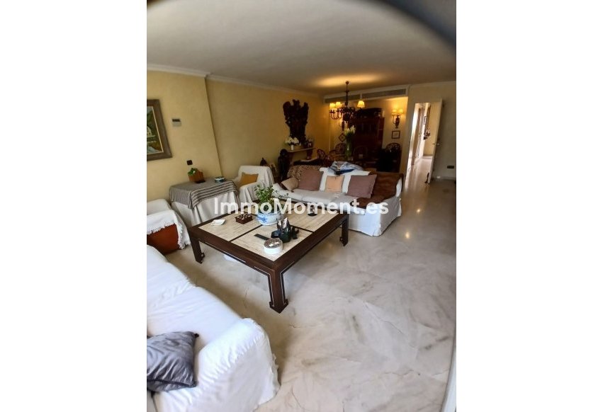 Resale - Townhouse - Estepona - Estepona Centro