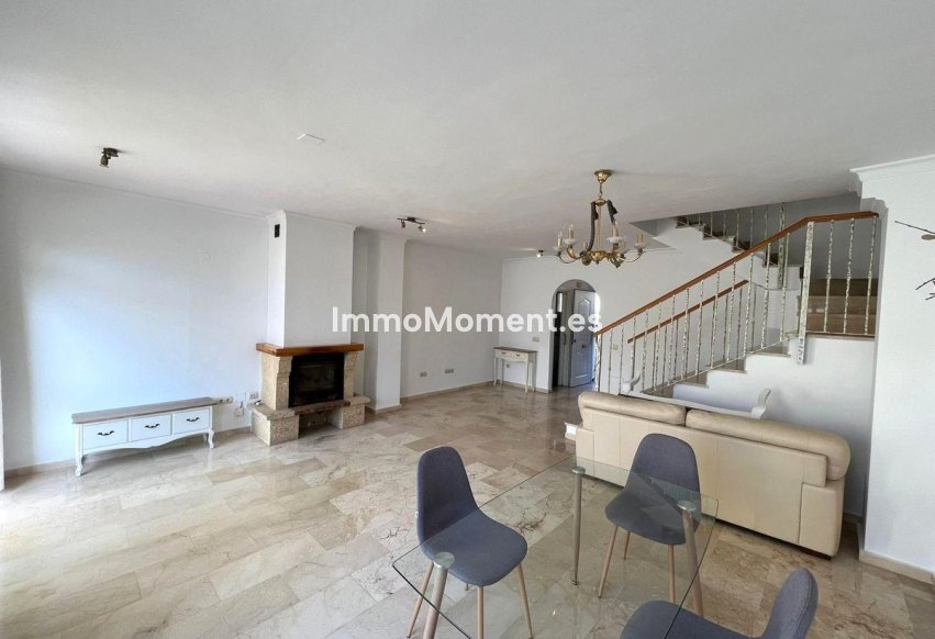 Resale - Townhouse - Estepona - Estepona Centro