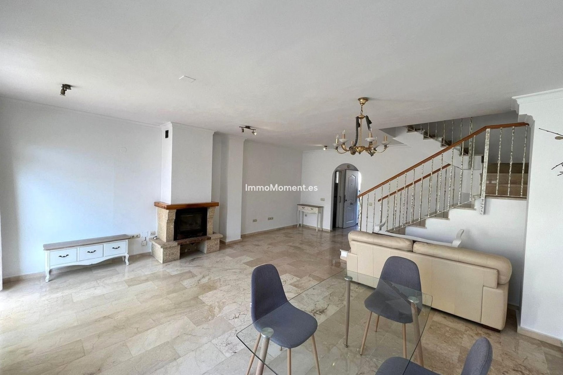 Resale - Townhouse - Estepona - Estepona Centro