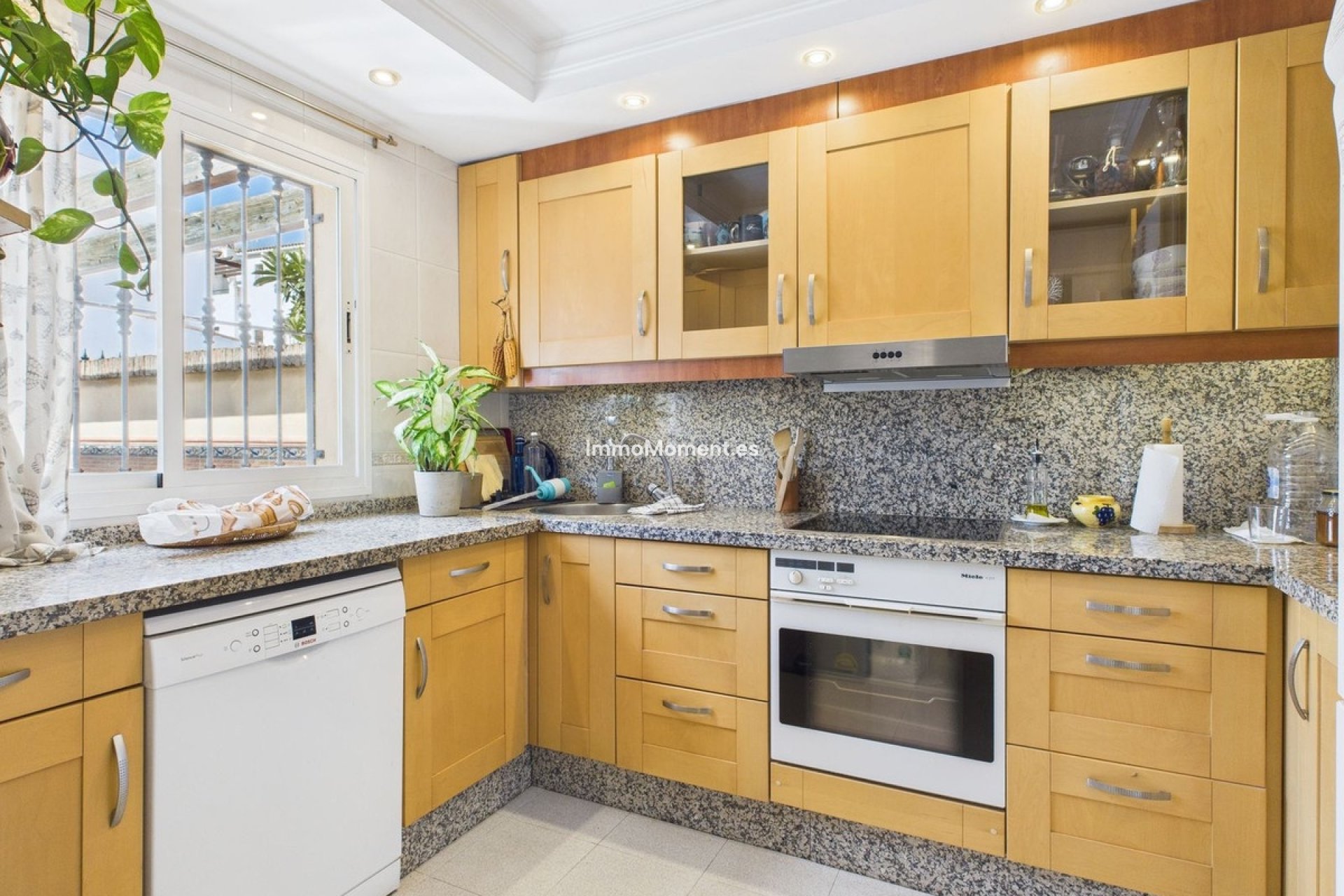 Resale - Townhouse - Estepona - Estepona Centro