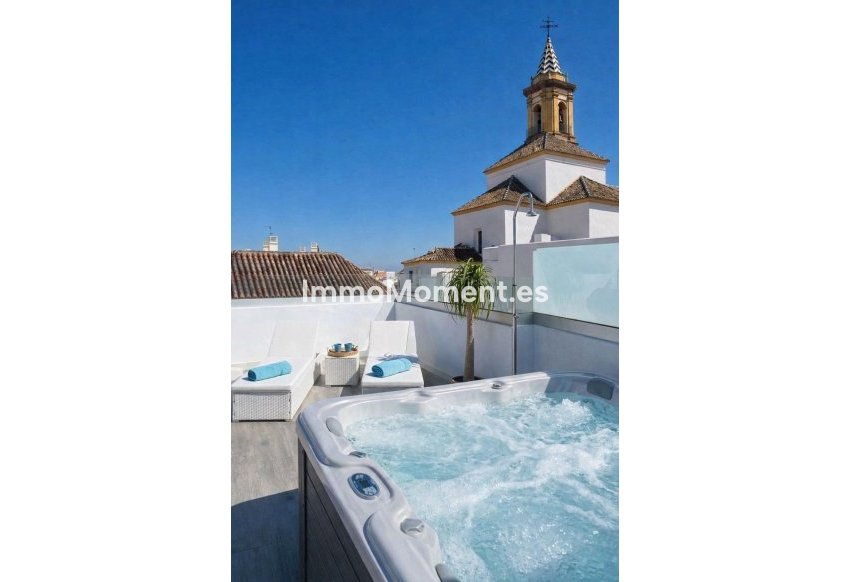 Resale - Townhouse - Estepona - Estepona Centro