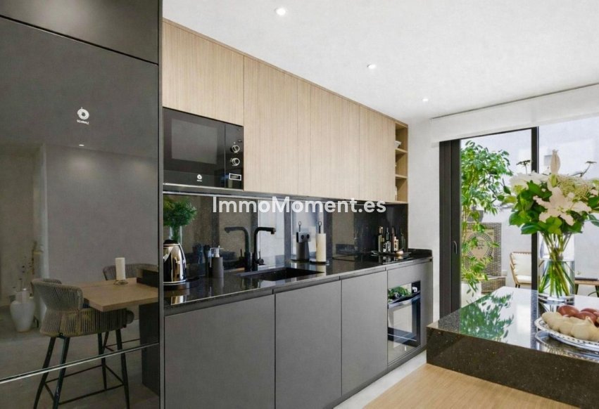 Resale - Townhouse - Estepona - Estepona Centro