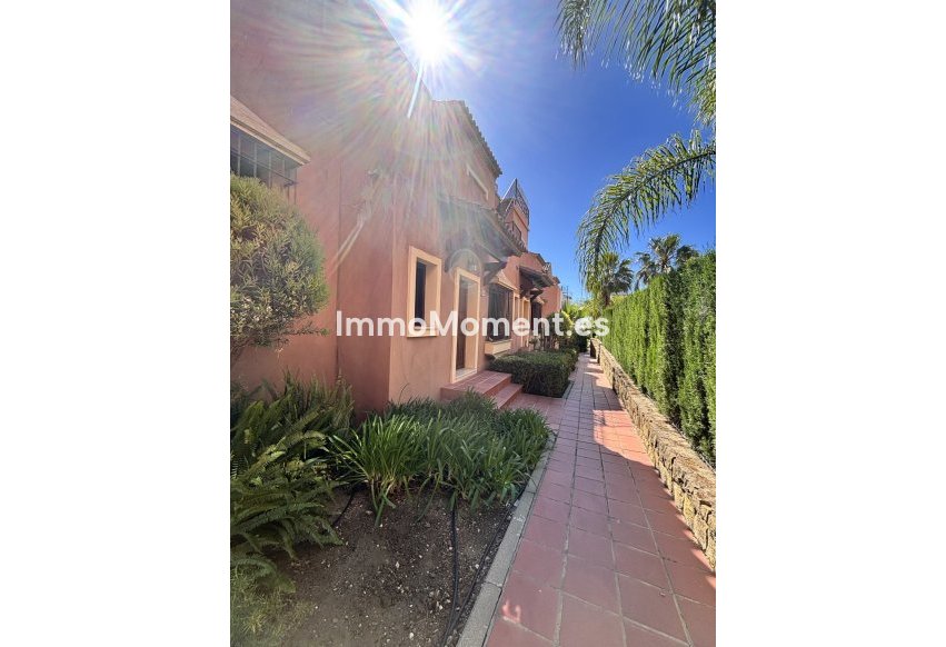 Resale - Townhouse - Estepona - Estepona Centro