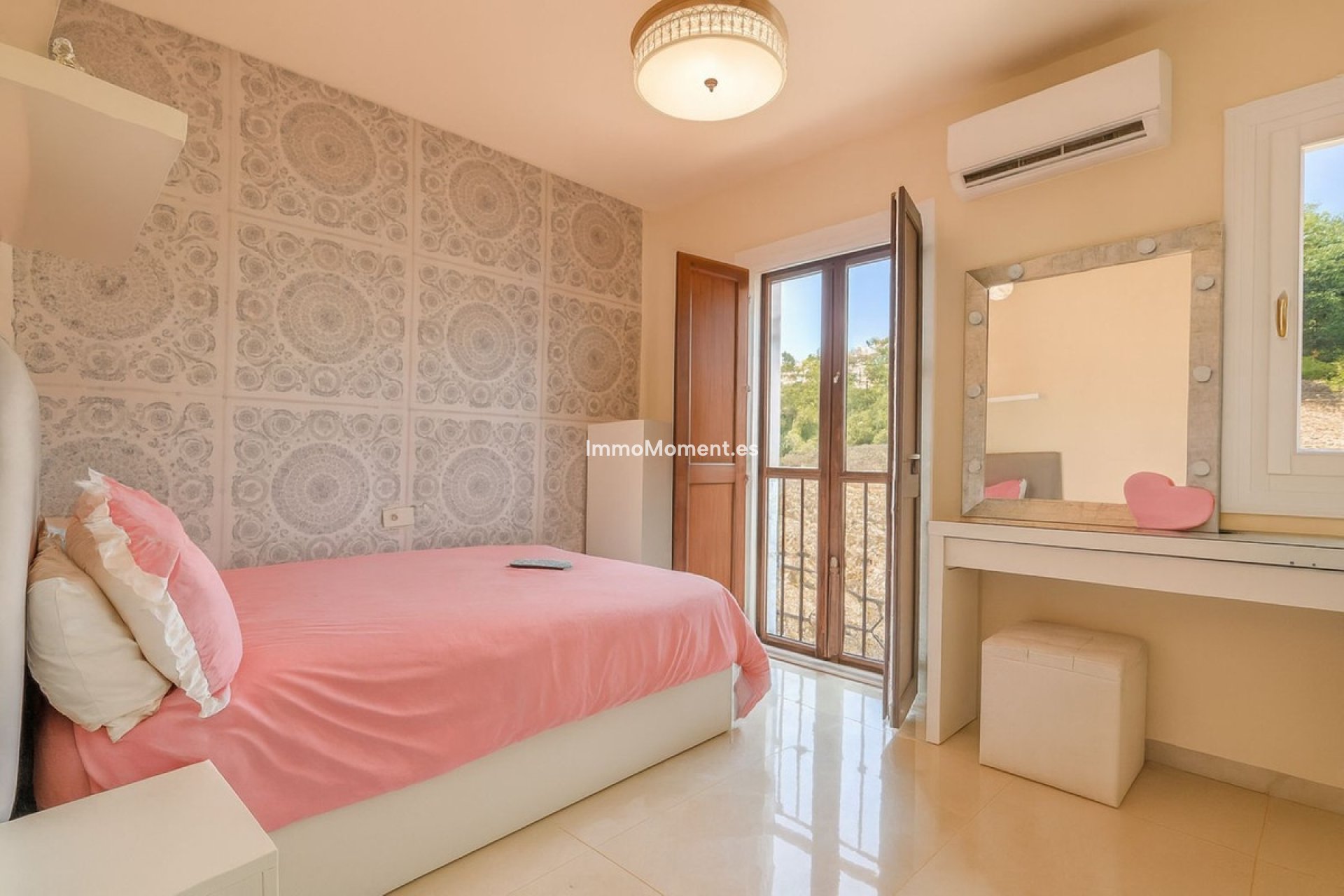 Resale - Townhouse - Estepona - Estepona Centro