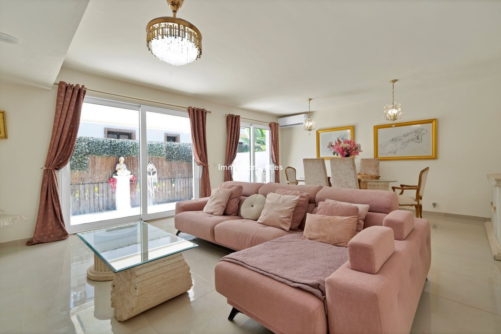 Resale - Townhouse - Estepona - Estepona Centro