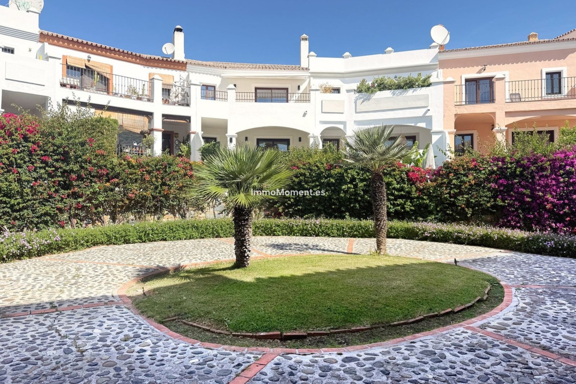 Resale - Townhouse - Estepona - Estepona Centro