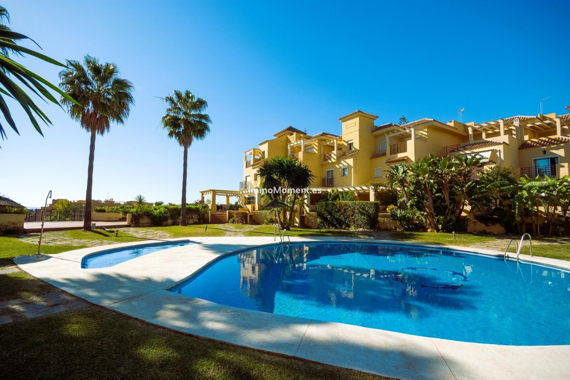 Resale - Townhouse - Estepona - Estepona Centro