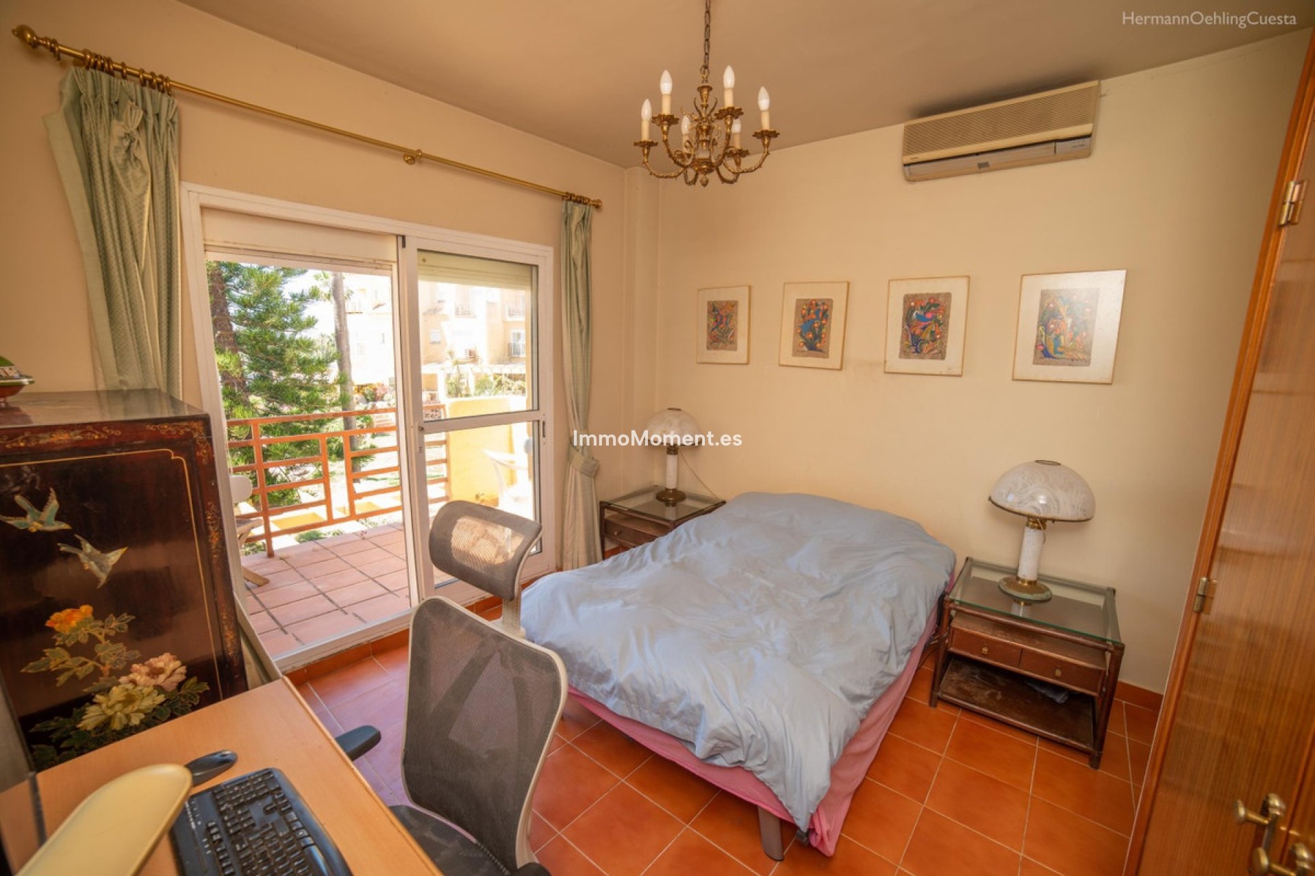 Resale - Townhouse - Estepona - Estepona Centro