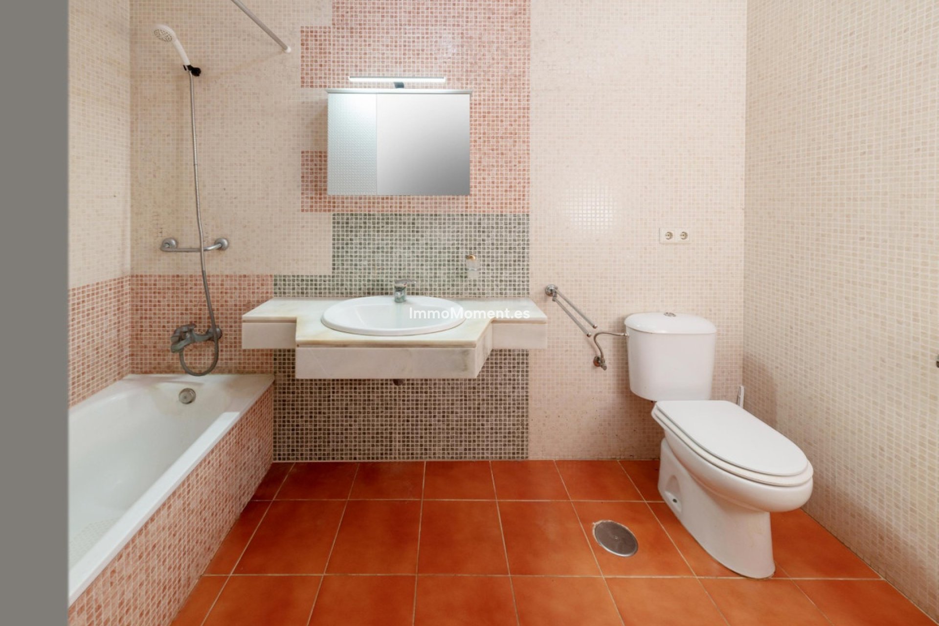 Resale - Townhouse - Estepona - Estepona Centro