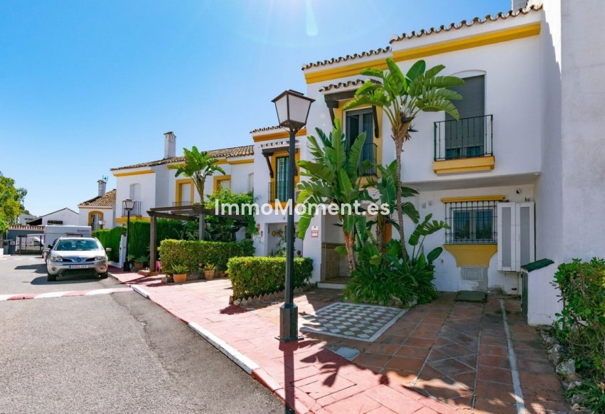 Resale - Townhouse - Estepona - Estepona Centro
