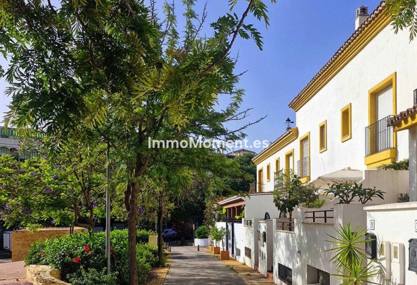 Resale - Townhouse - Estepona - Estepona Centro
