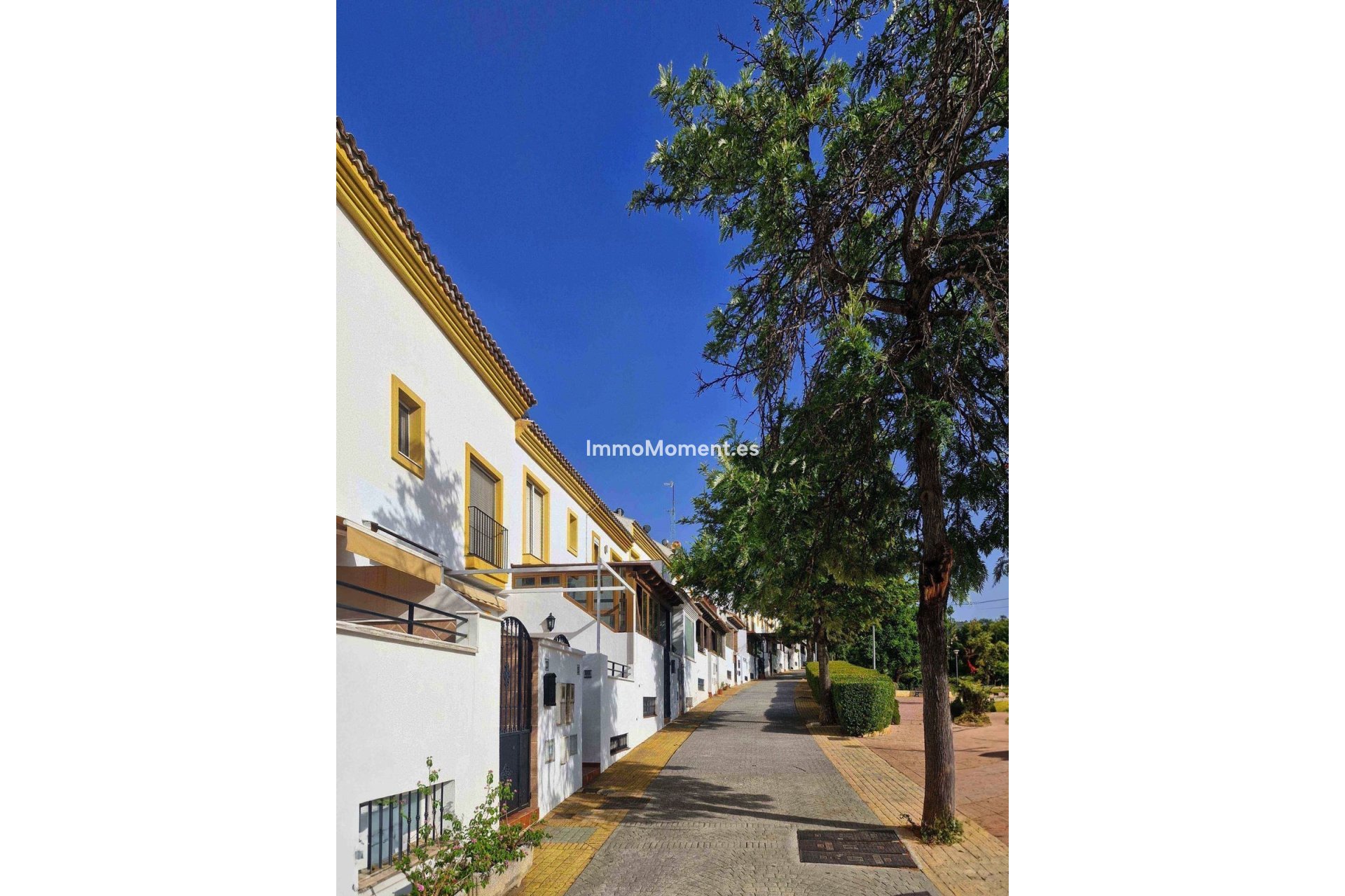 Resale - Townhouse - Estepona - Estepona Centro