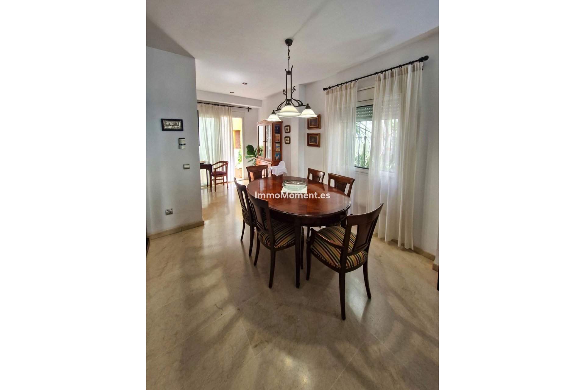 Resale - Townhouse - Estepona - Estepona Centro