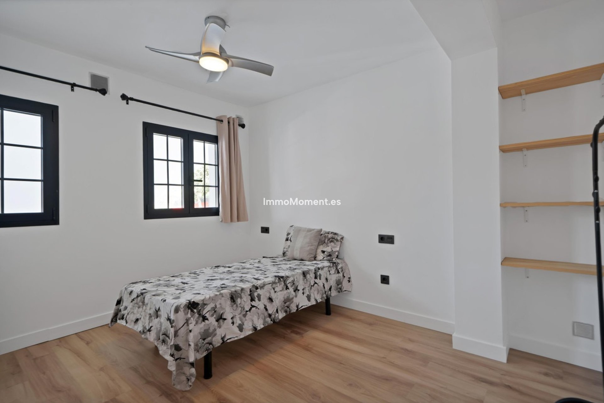 Resale - Townhouse - Estepona - Estepona Centro