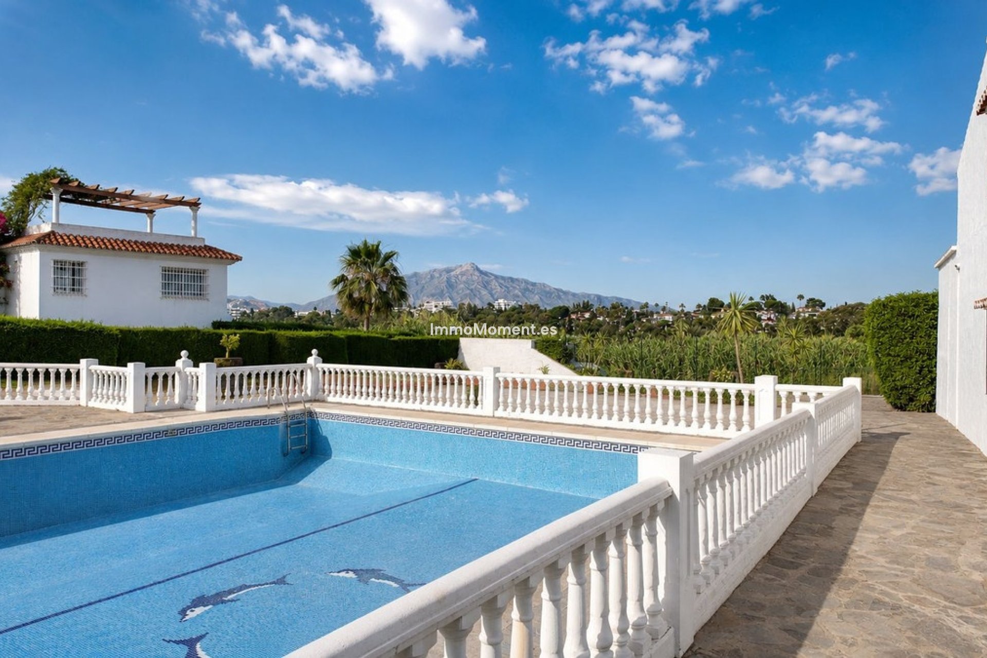 Resale - Townhouse - Estepona - Estepona Centro