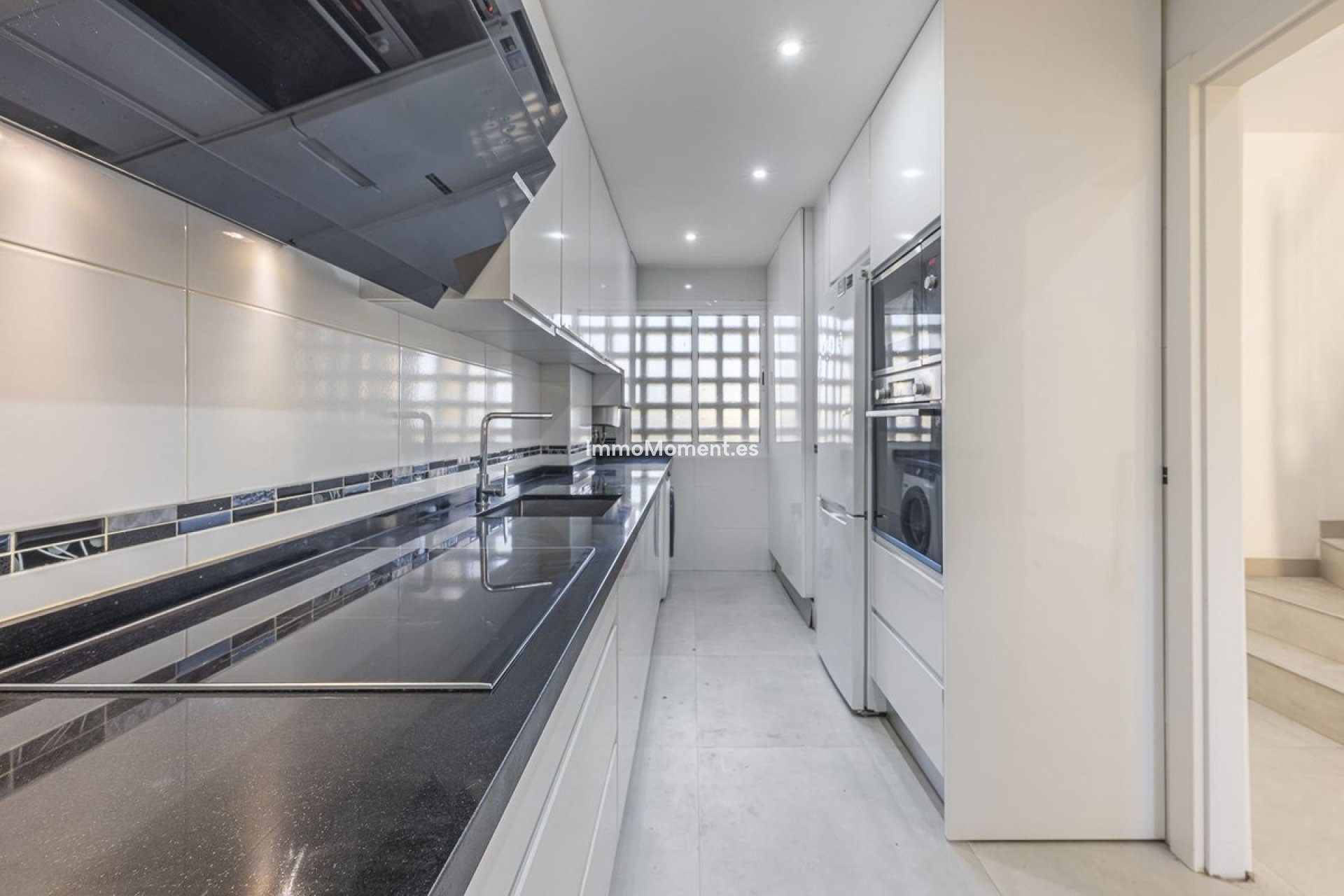 Resale - Townhouse - Estepona - Estepona Centro
