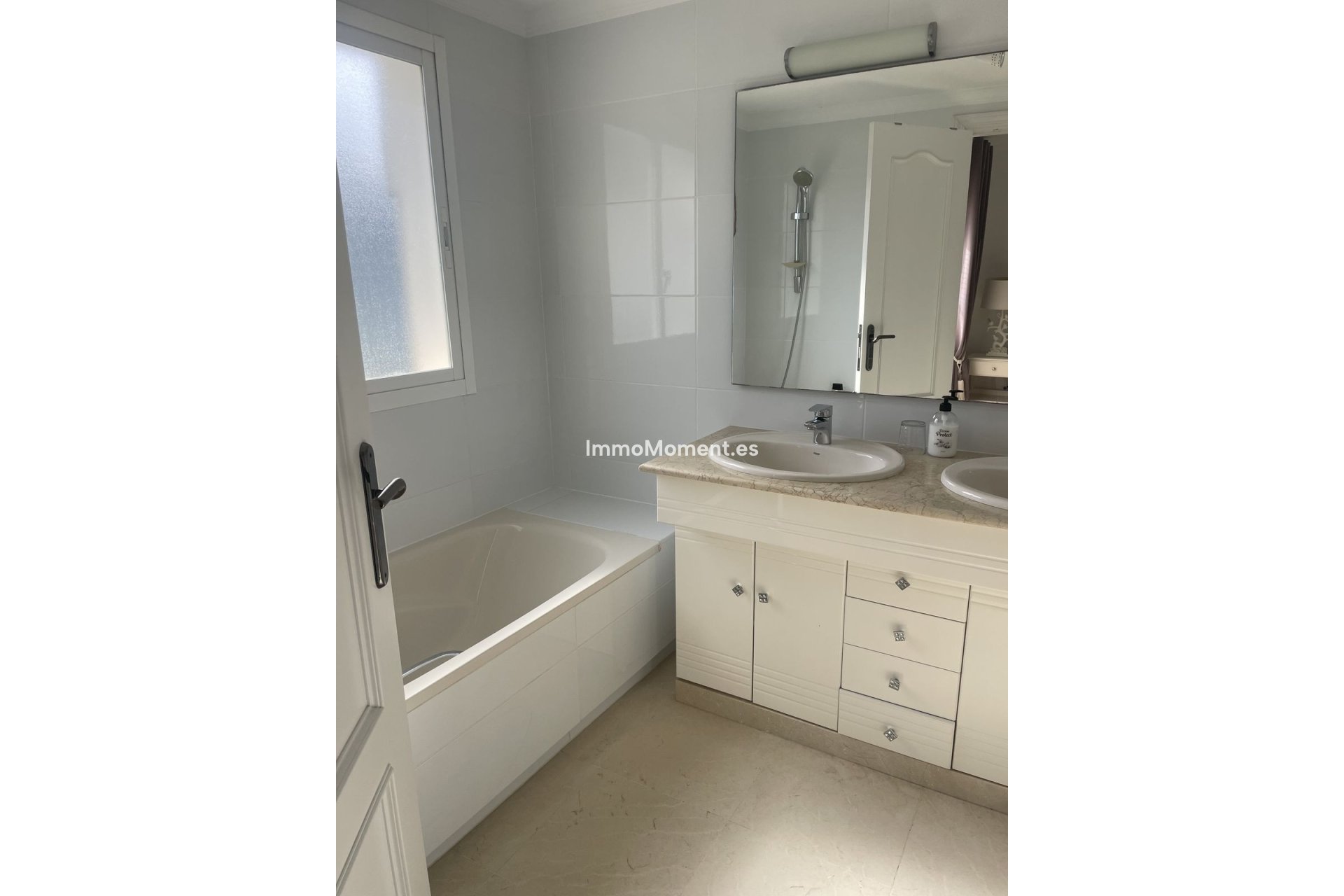 Resale - Townhouse - Estepona - Estepona Centro