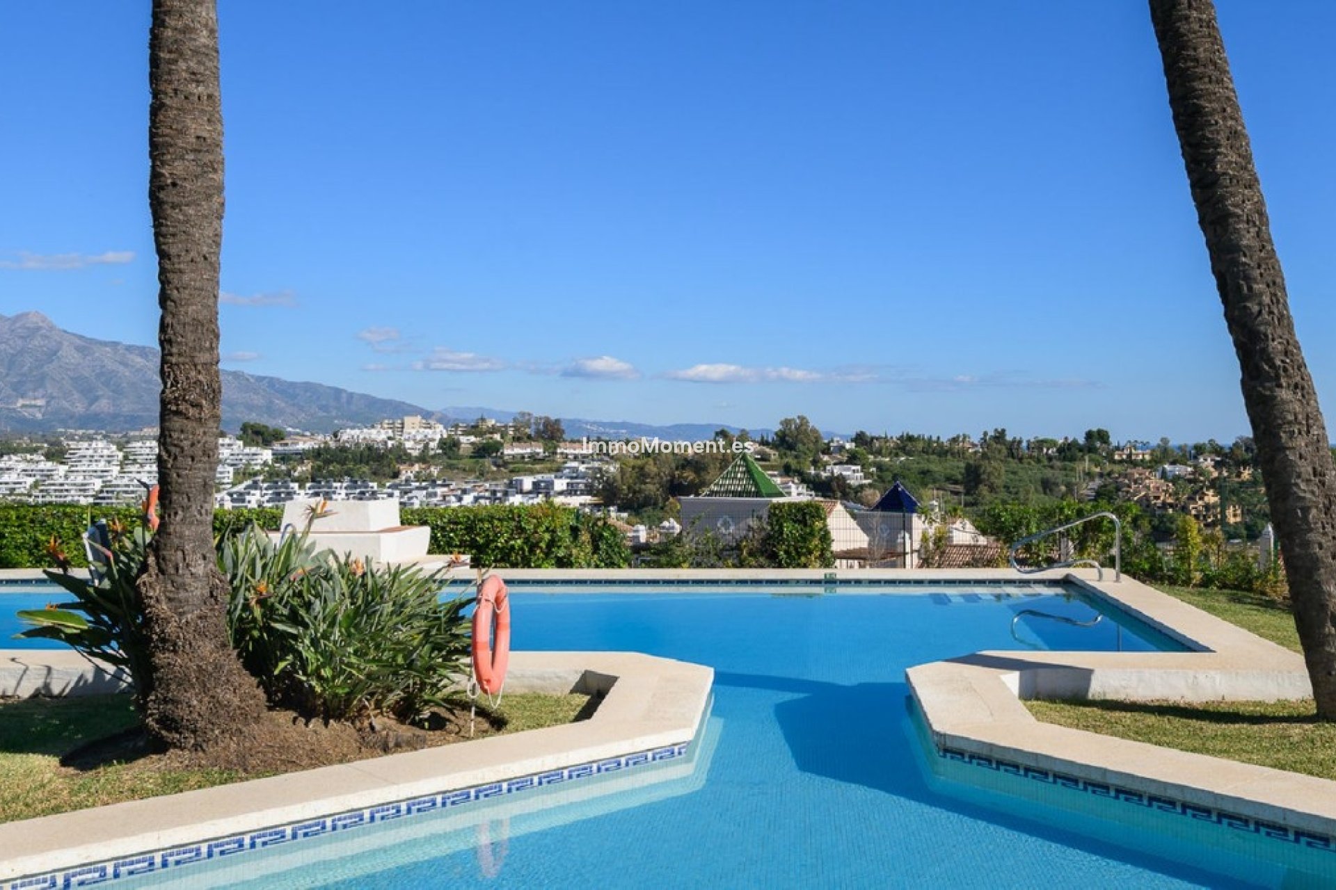 Resale - Townhouse - Estepona - Estepona Centro