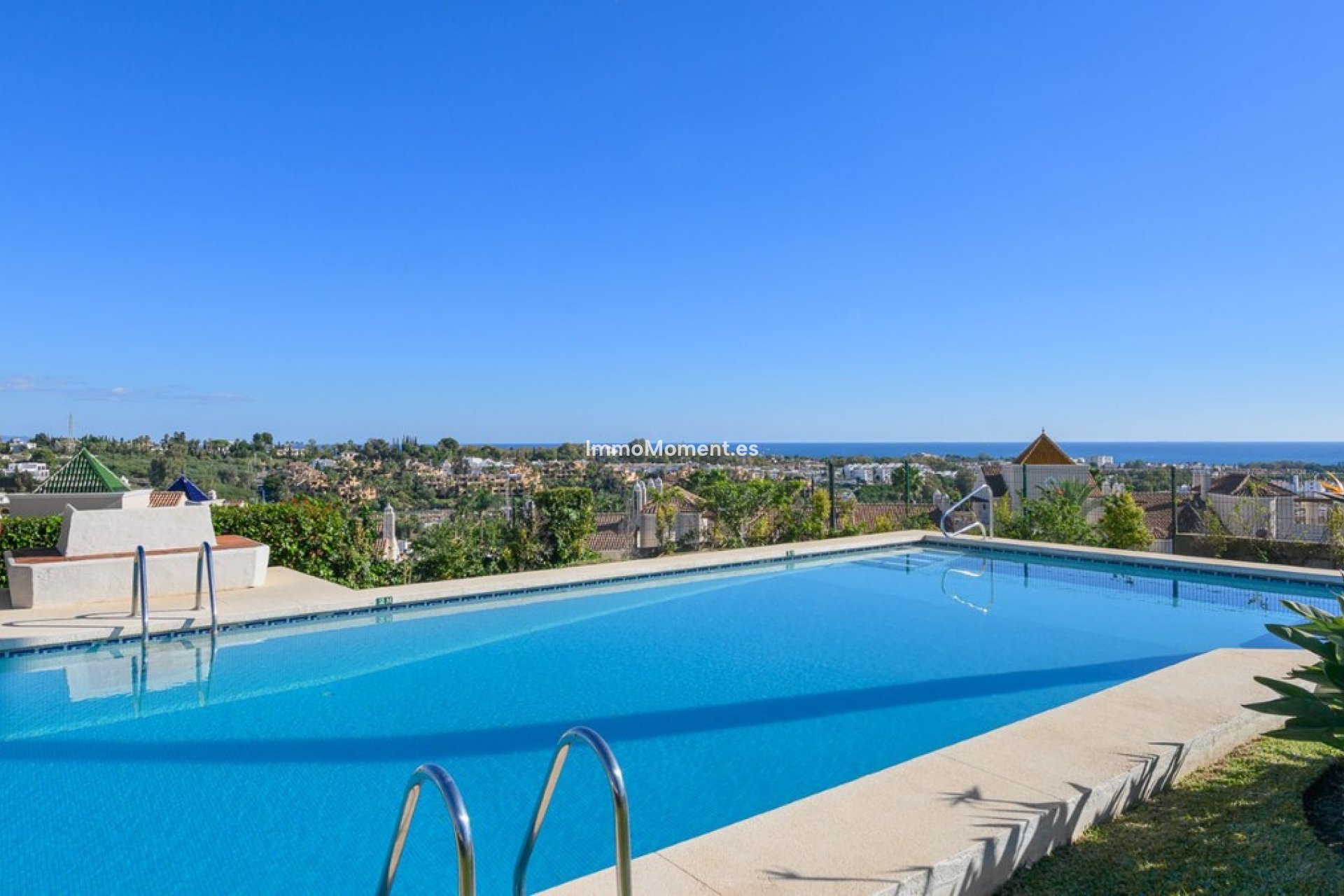 Resale - Townhouse - Estepona - Estepona Centro