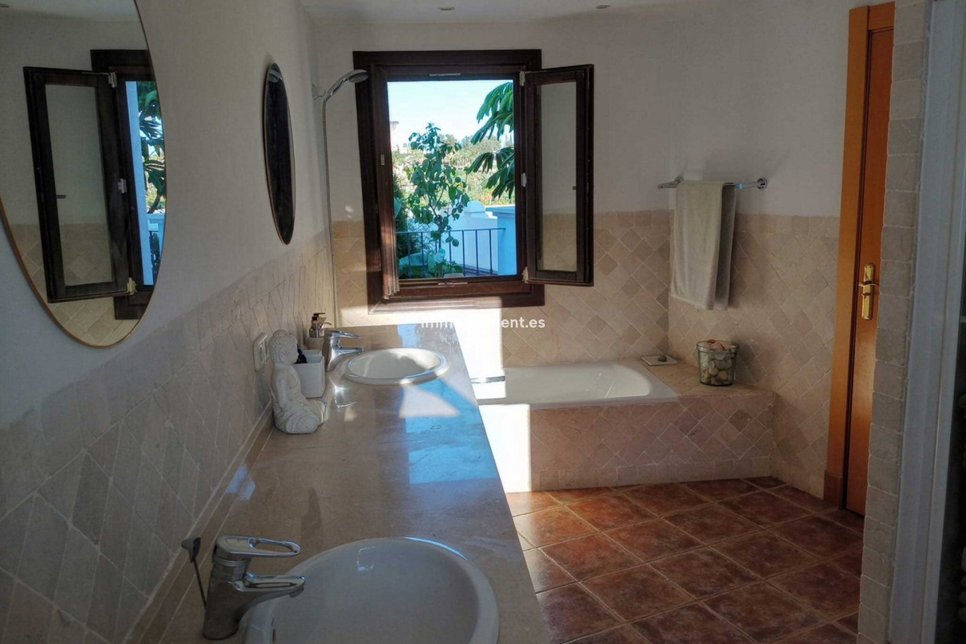Resale - Townhouse - Estepona - New Golden Mile