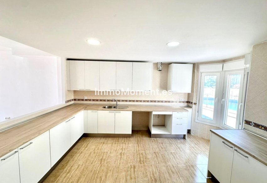Resale - Townhouse - Fuengirola - Los Boliches
