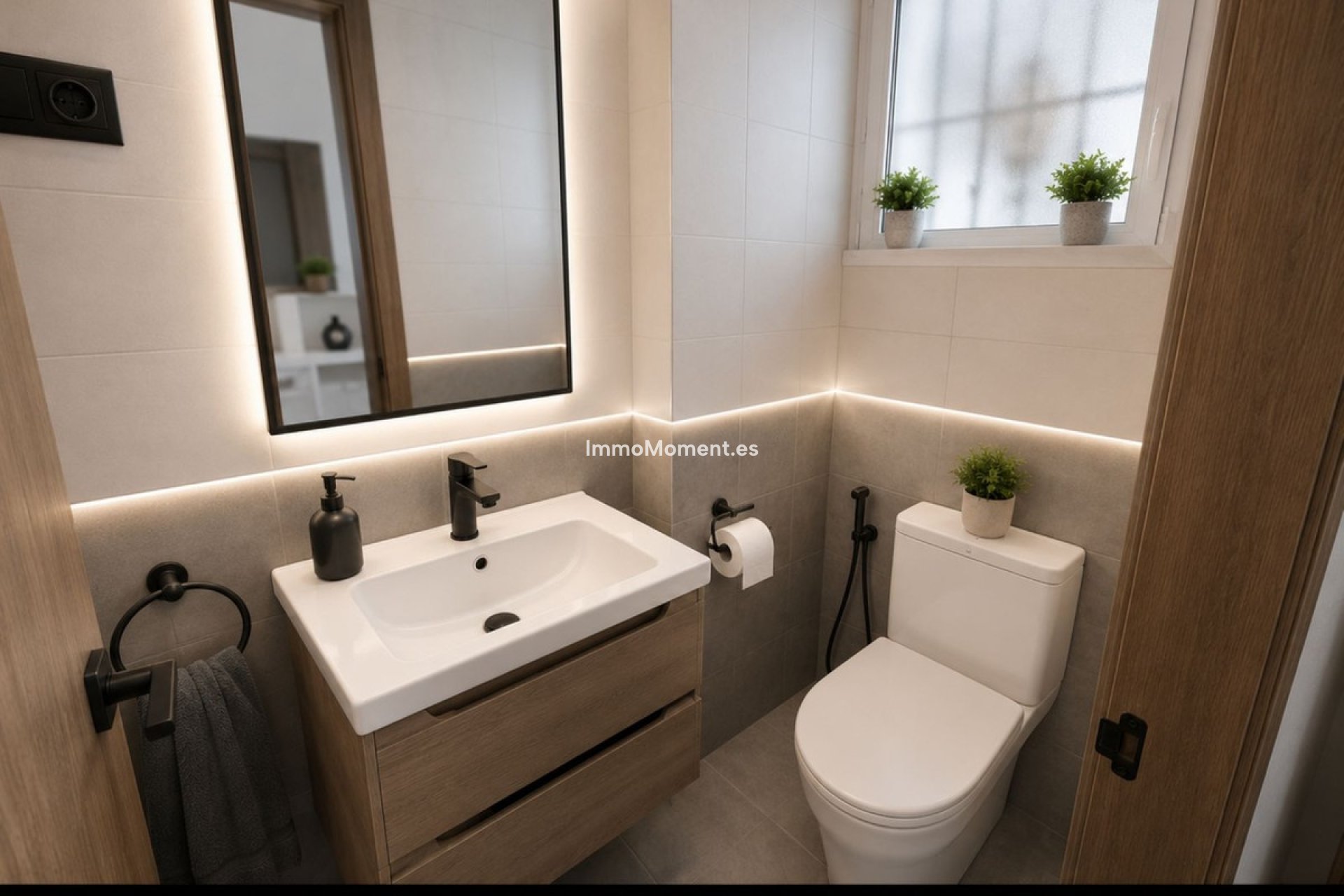Resale - Townhouse - Inland  - Alhaurín de la Torre