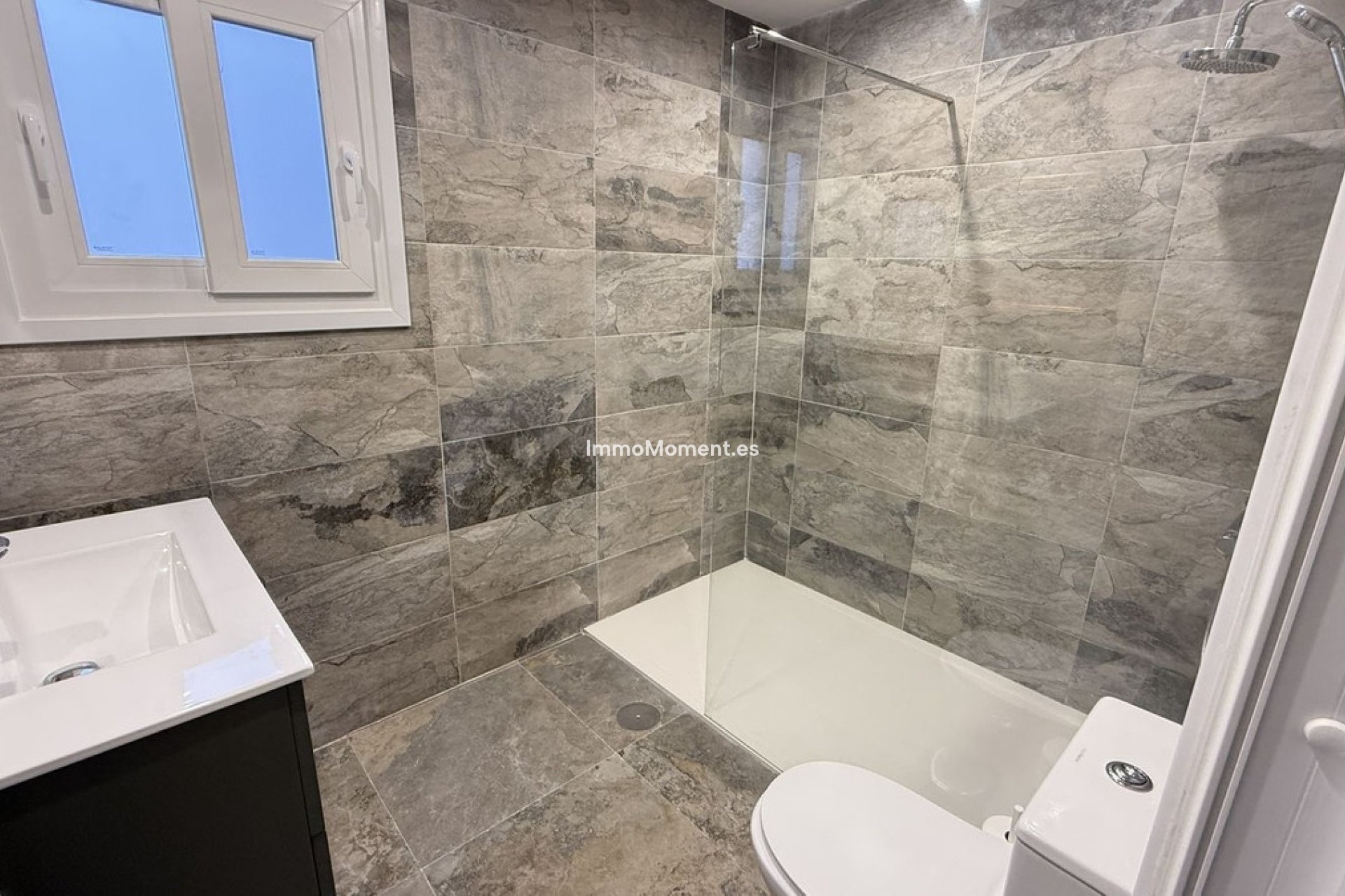 Resale - Townhouse - Inland  - Alhaurín el Grande Centro