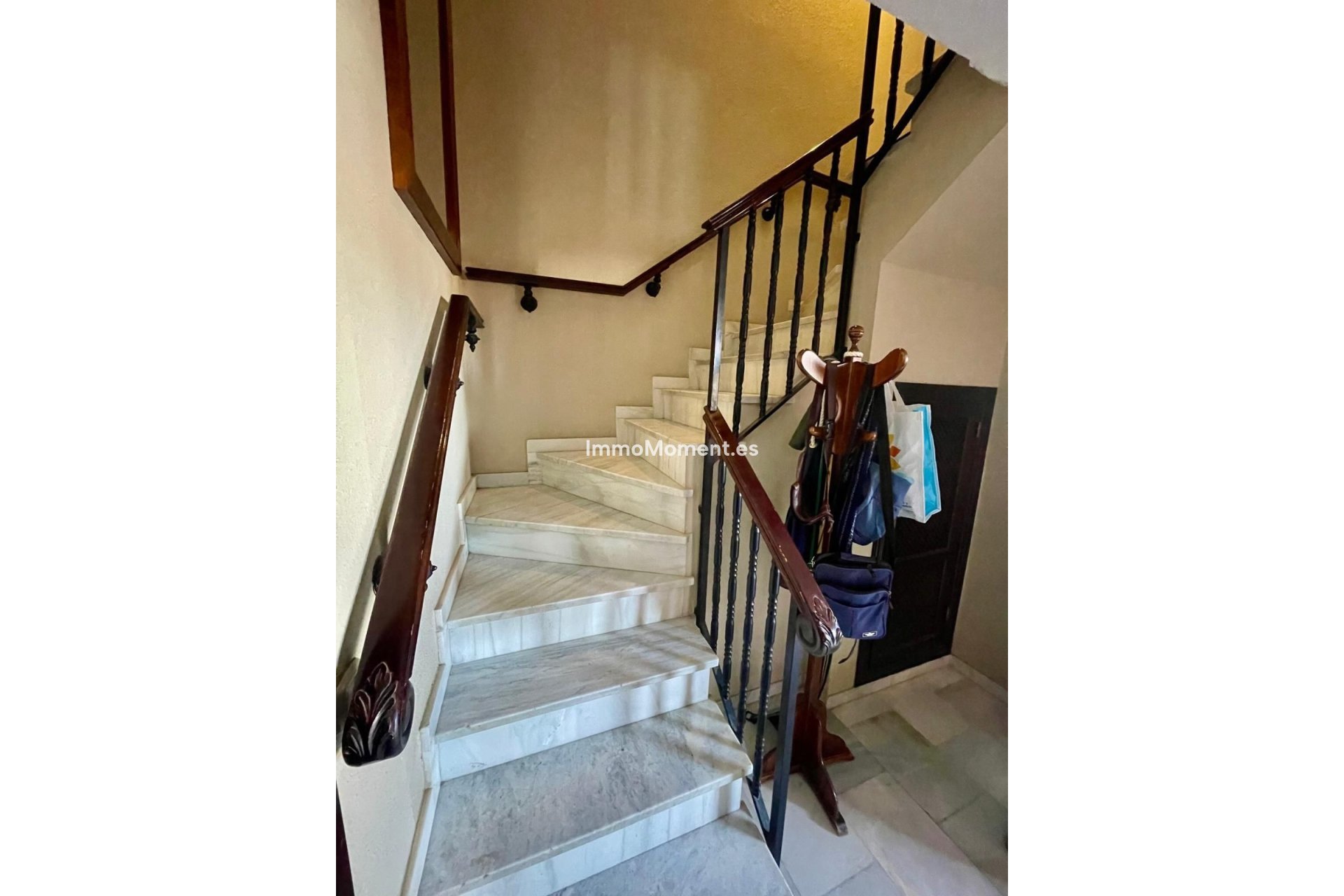 Resale - Townhouse - Inland  - Alhaurín el Grande Centro