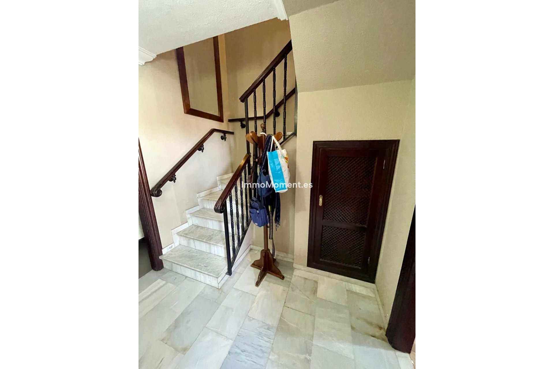 Resale - Townhouse - Inland  - Alhaurín el Grande Centro