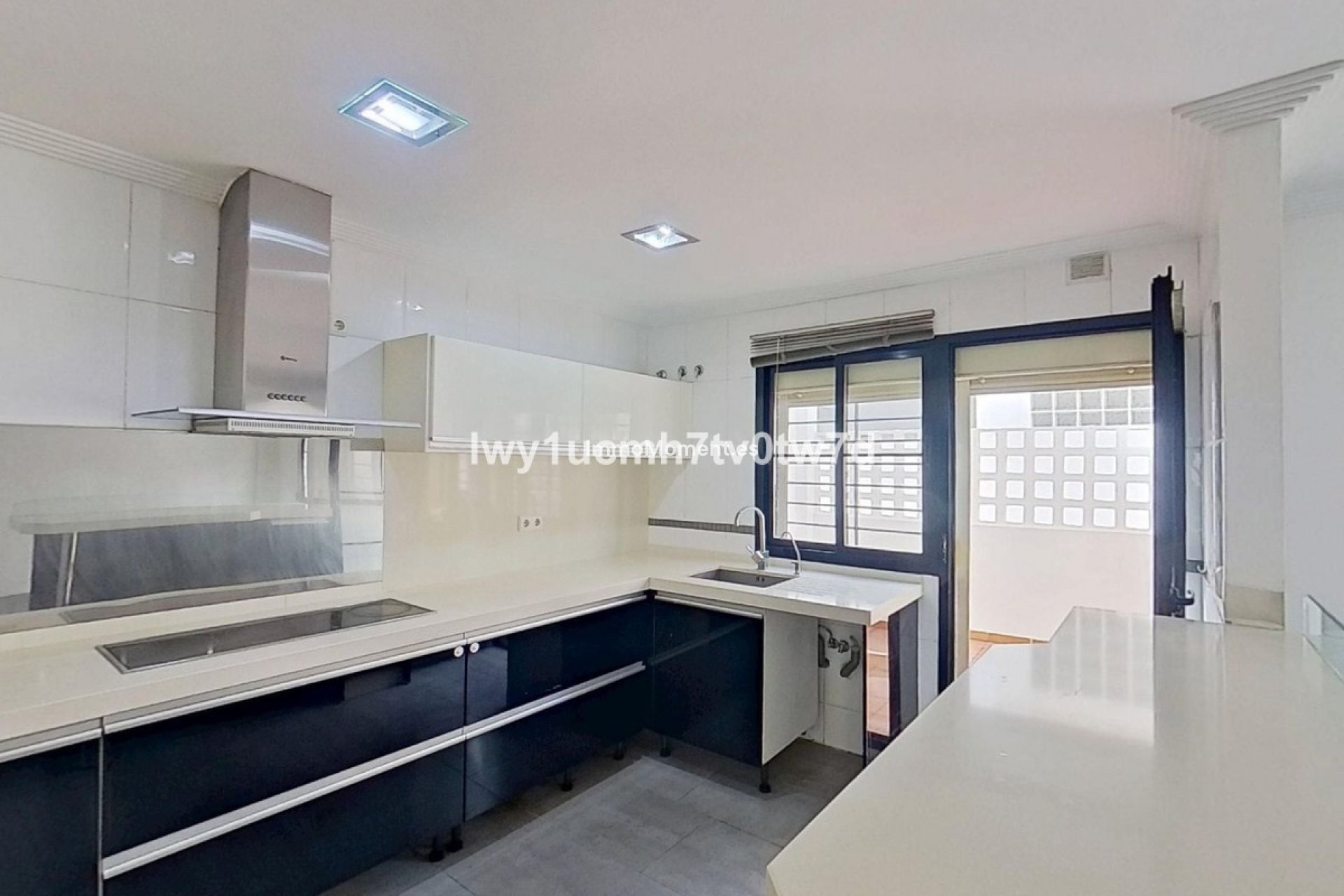 Resale - Townhouse - Inland  - Churriana