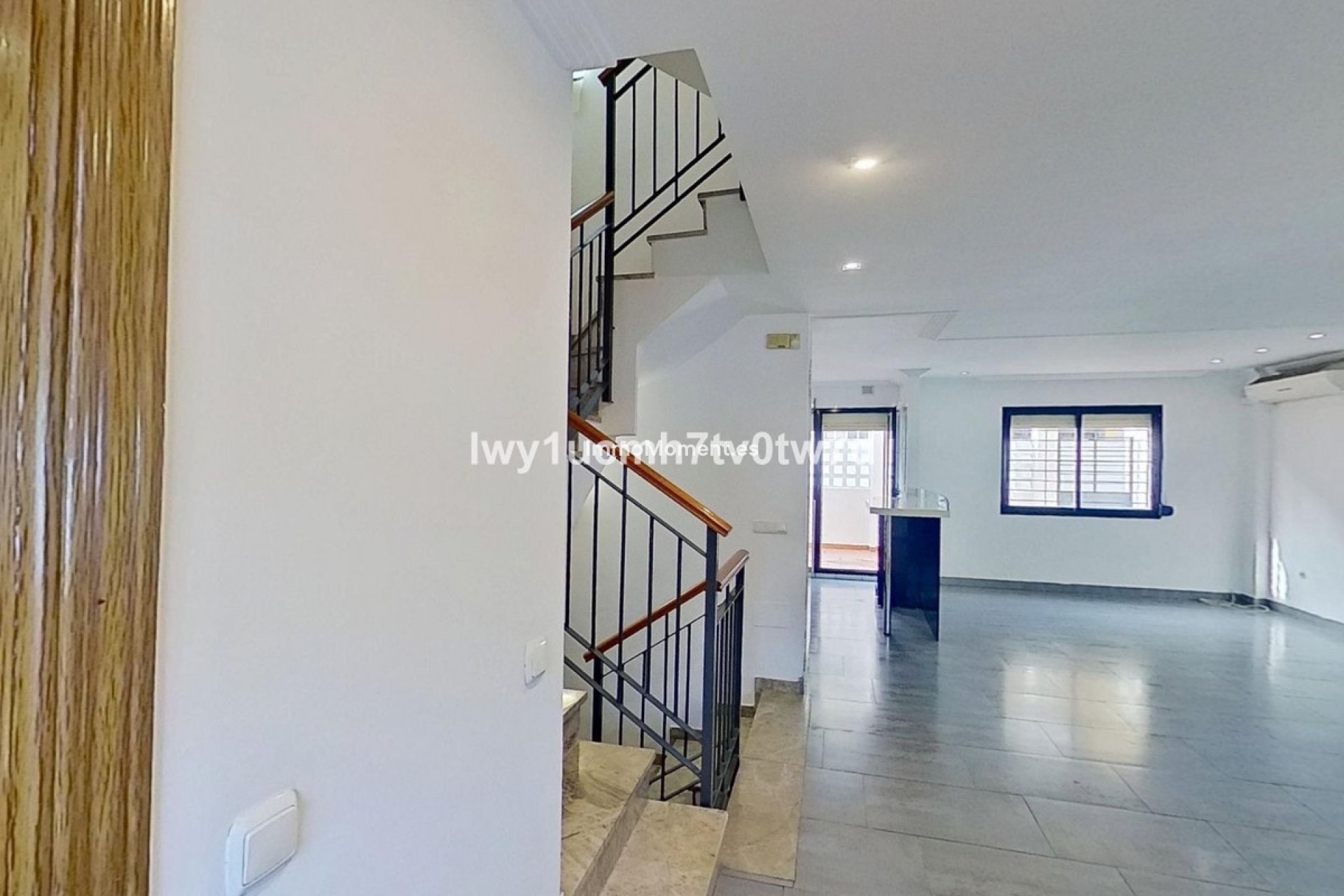 Resale - Townhouse - Inland  - Churriana