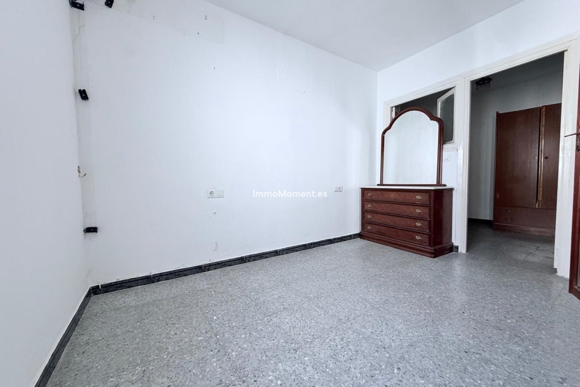 Resale - Townhouse - Inland  - Coín