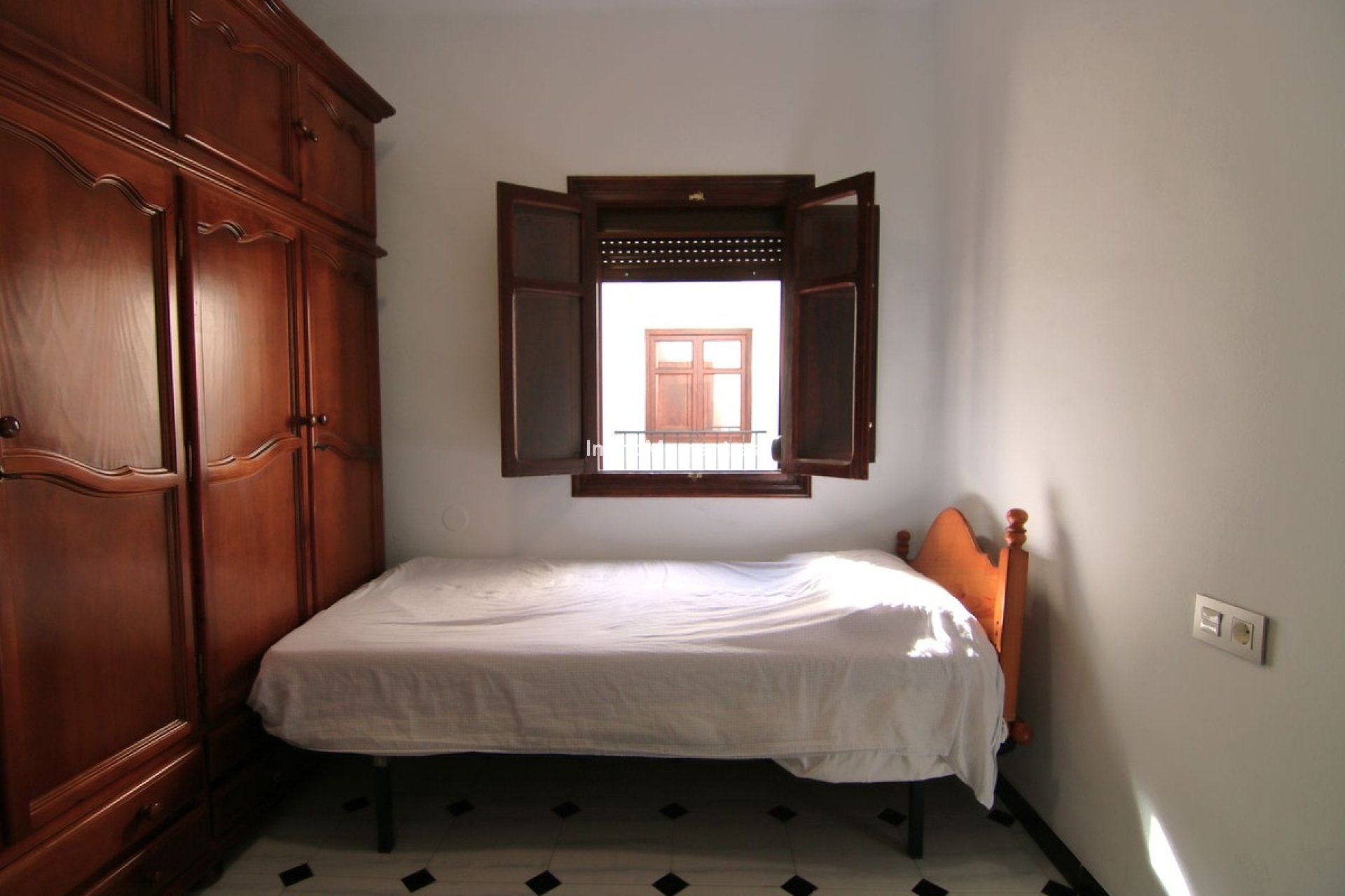 Resale - Townhouse - Inland  - Coín