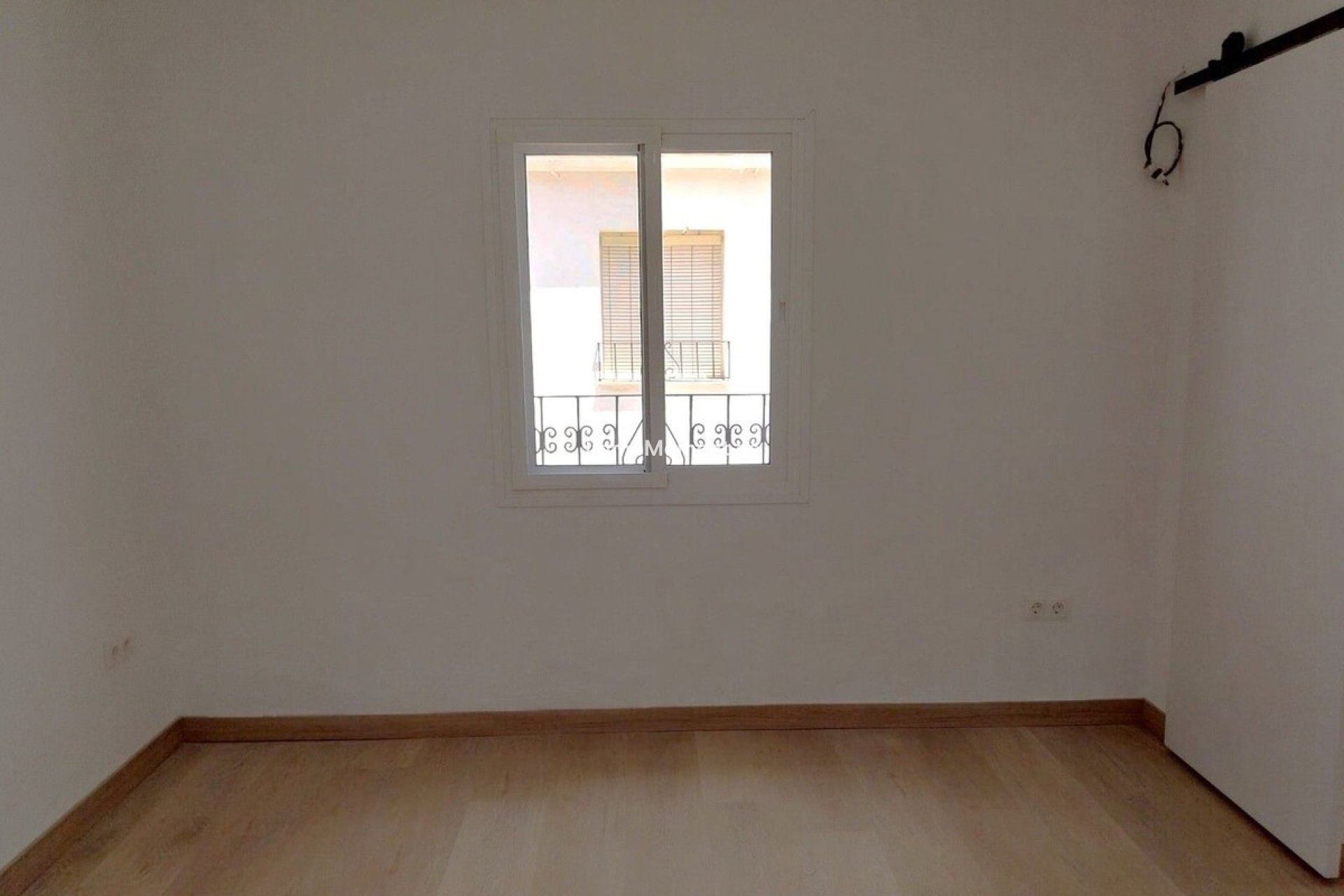 Resale - Townhouse - Inland  - Coín