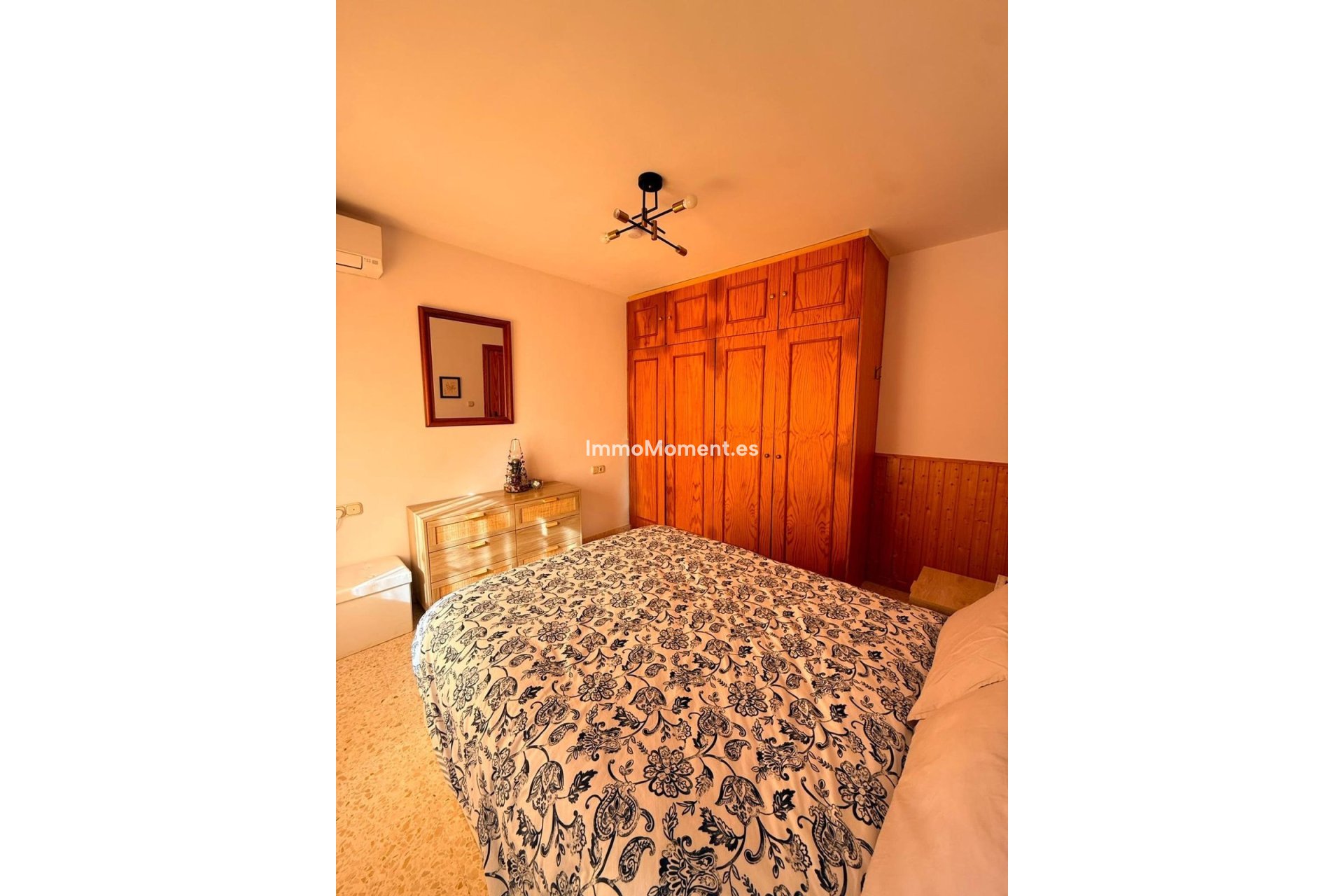 Resale - Townhouse - Inland  - Coín
