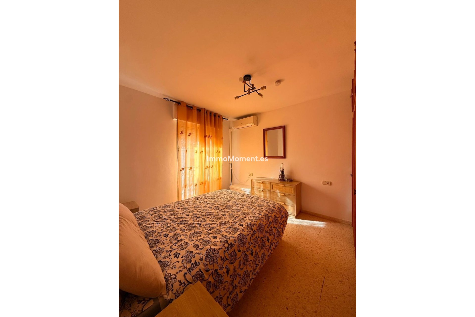 Resale - Townhouse - Inland  - Coín