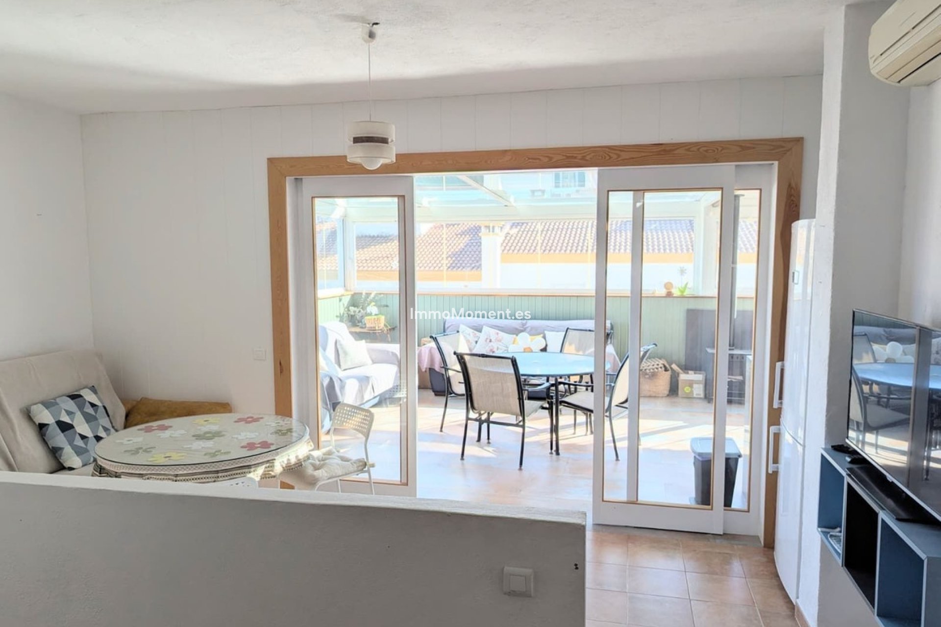 Resale - Townhouse - Inland  - Guaro