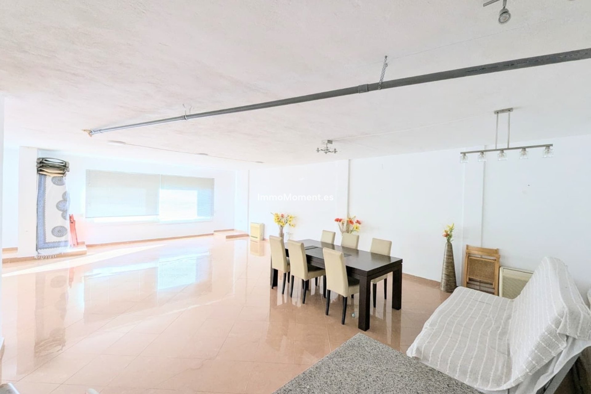 Resale - Townhouse - Inland  - Guaro