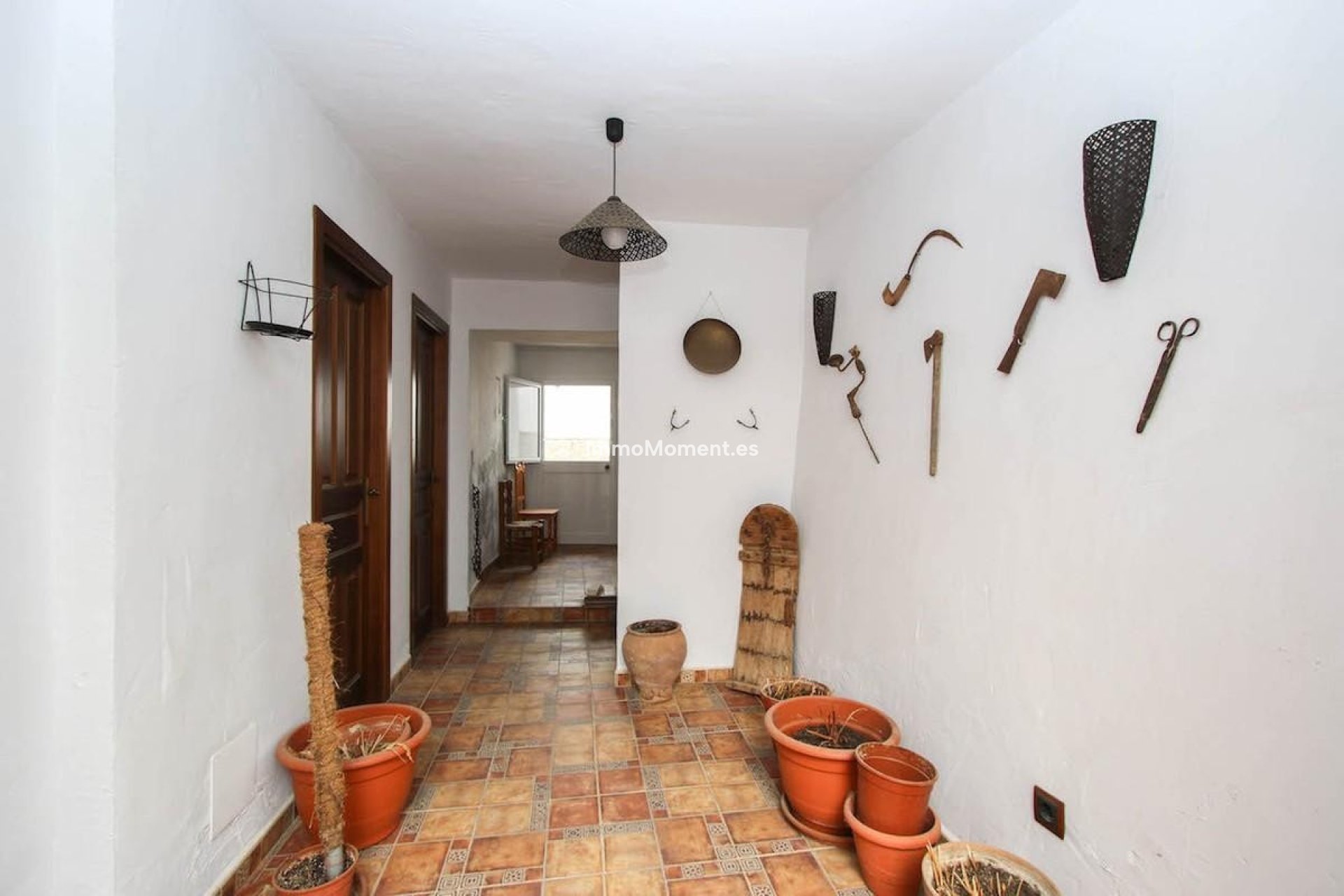 Resale - Townhouse - Inland  - Guaro